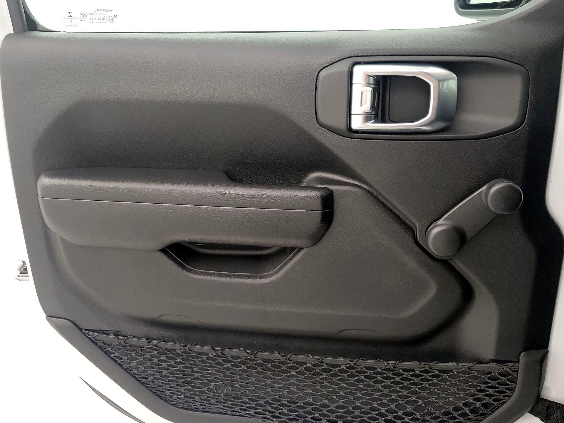 Thumbnail: 2022 Jeep Wrangler - 12