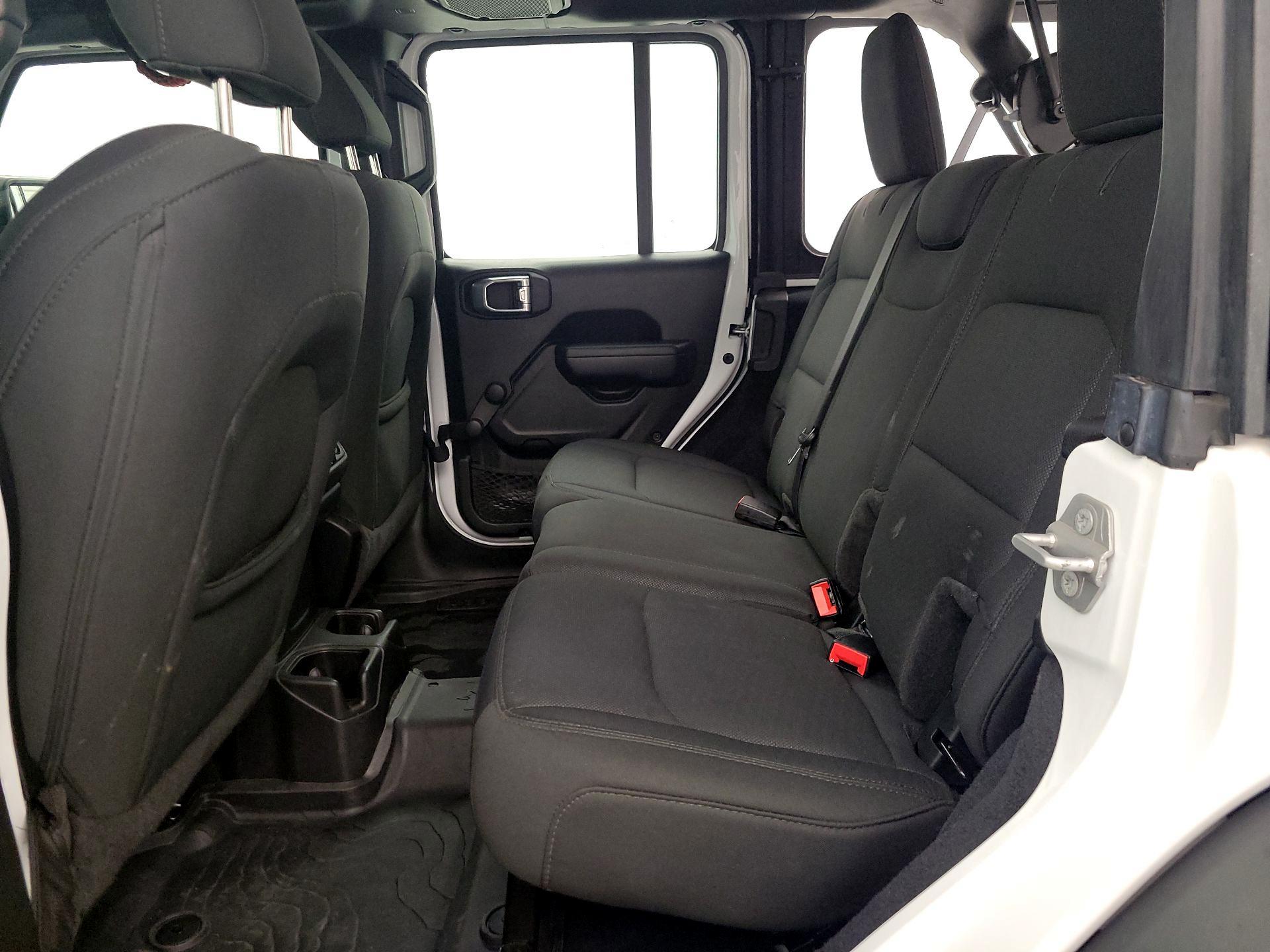 Thumbnail: 2022 Jeep Wrangler - 19