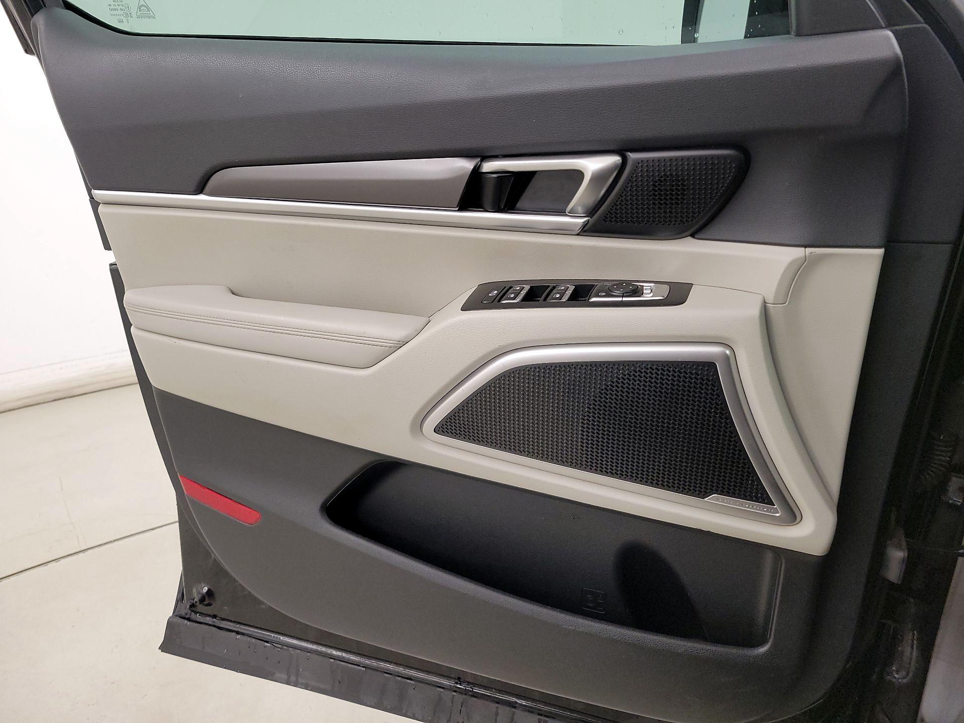Thumbnail: 2023 Kia Telluride - 12