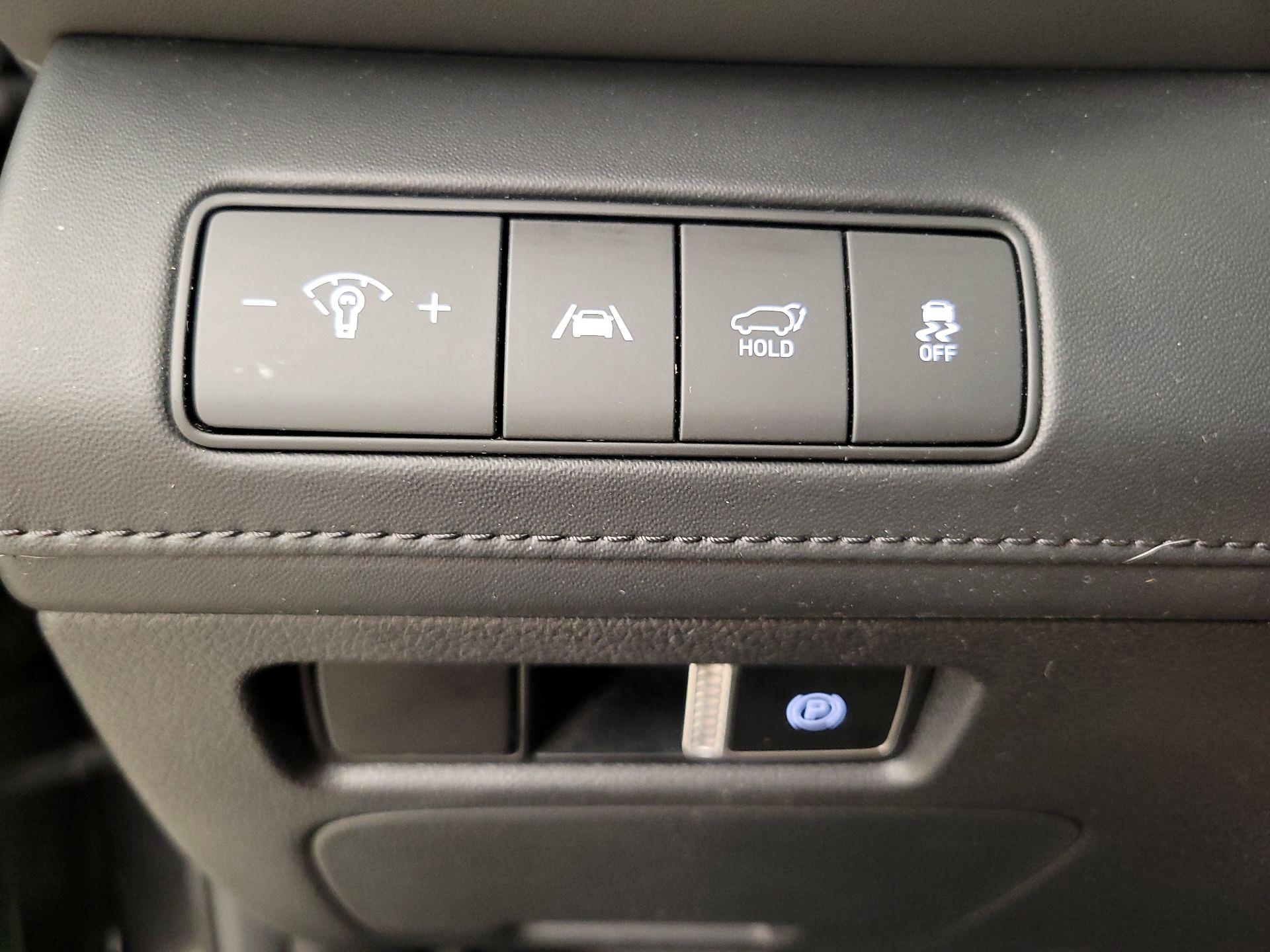 Thumbnail: 2022 Hyundai Santa Fe - 13