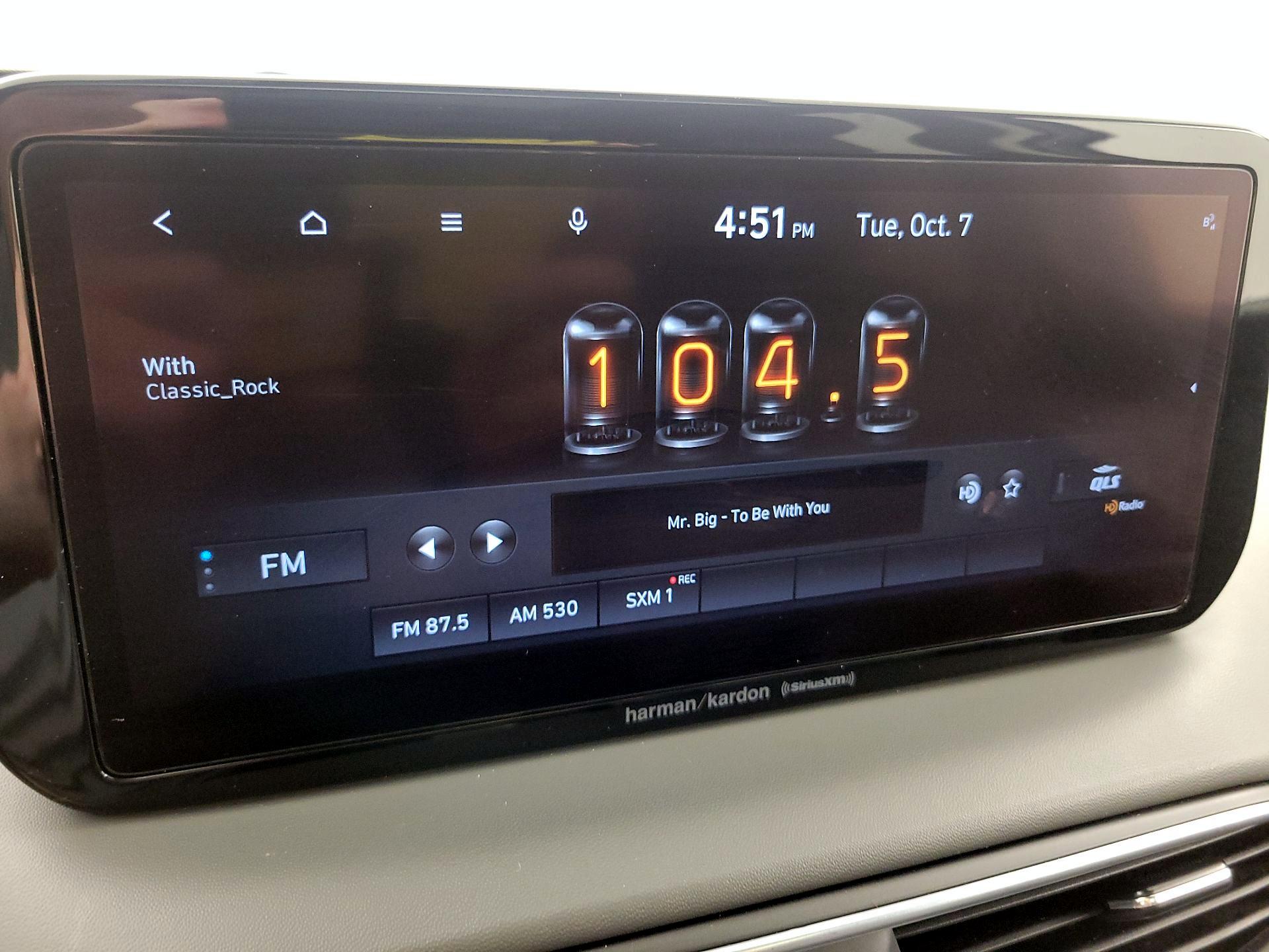 Thumbnail: 2022 Hyundai Santa Fe - 16