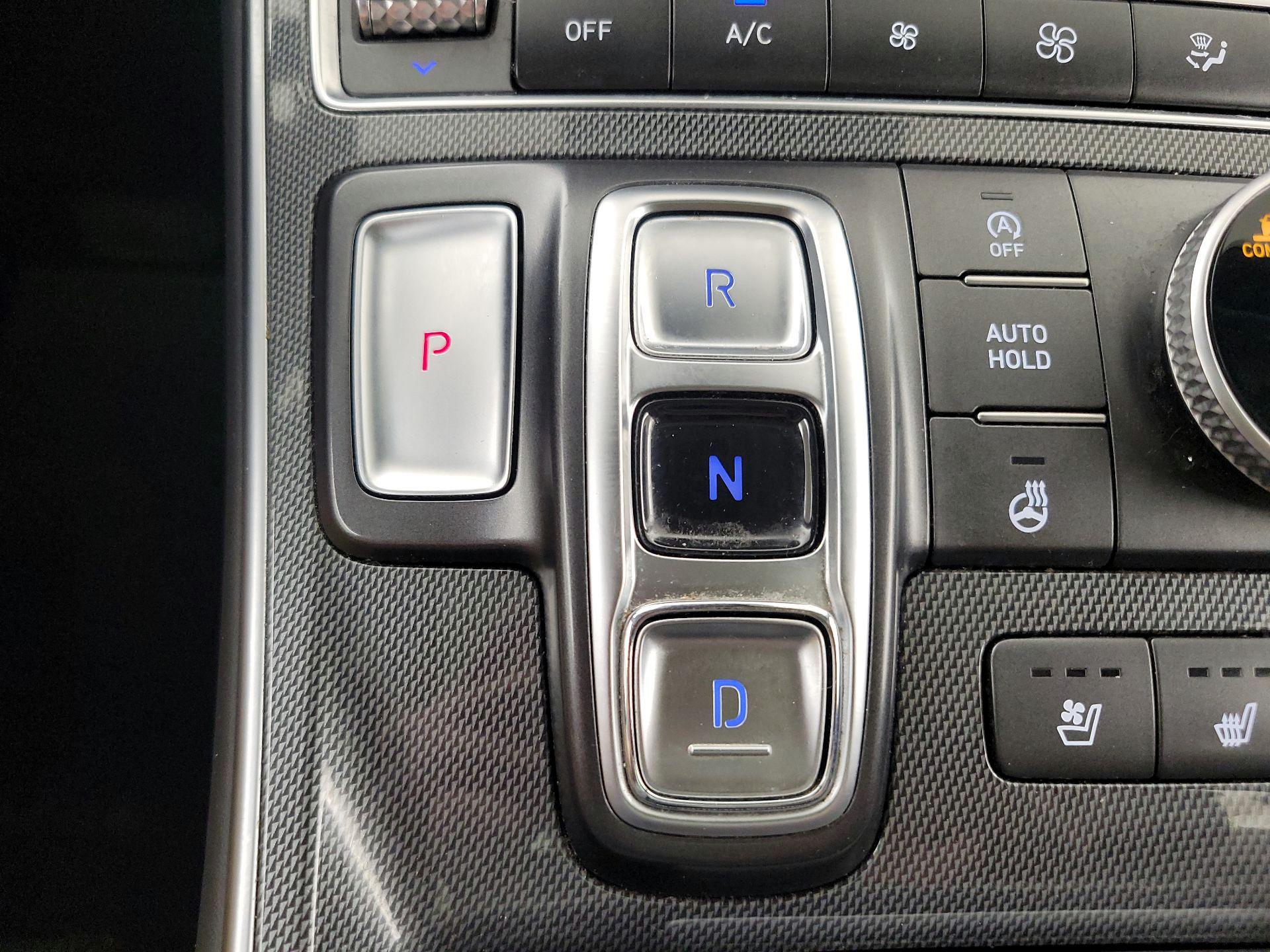 Thumbnail: 2022 Hyundai Santa Fe - 18