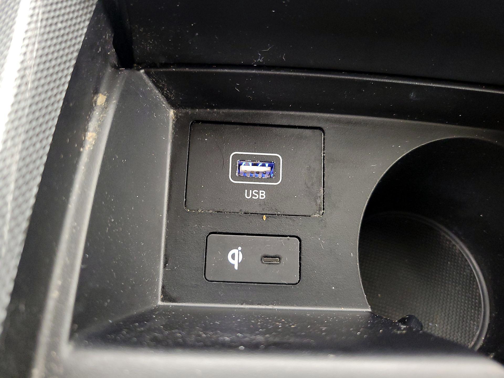 Thumbnail: 2022 Hyundai Santa Fe - 19