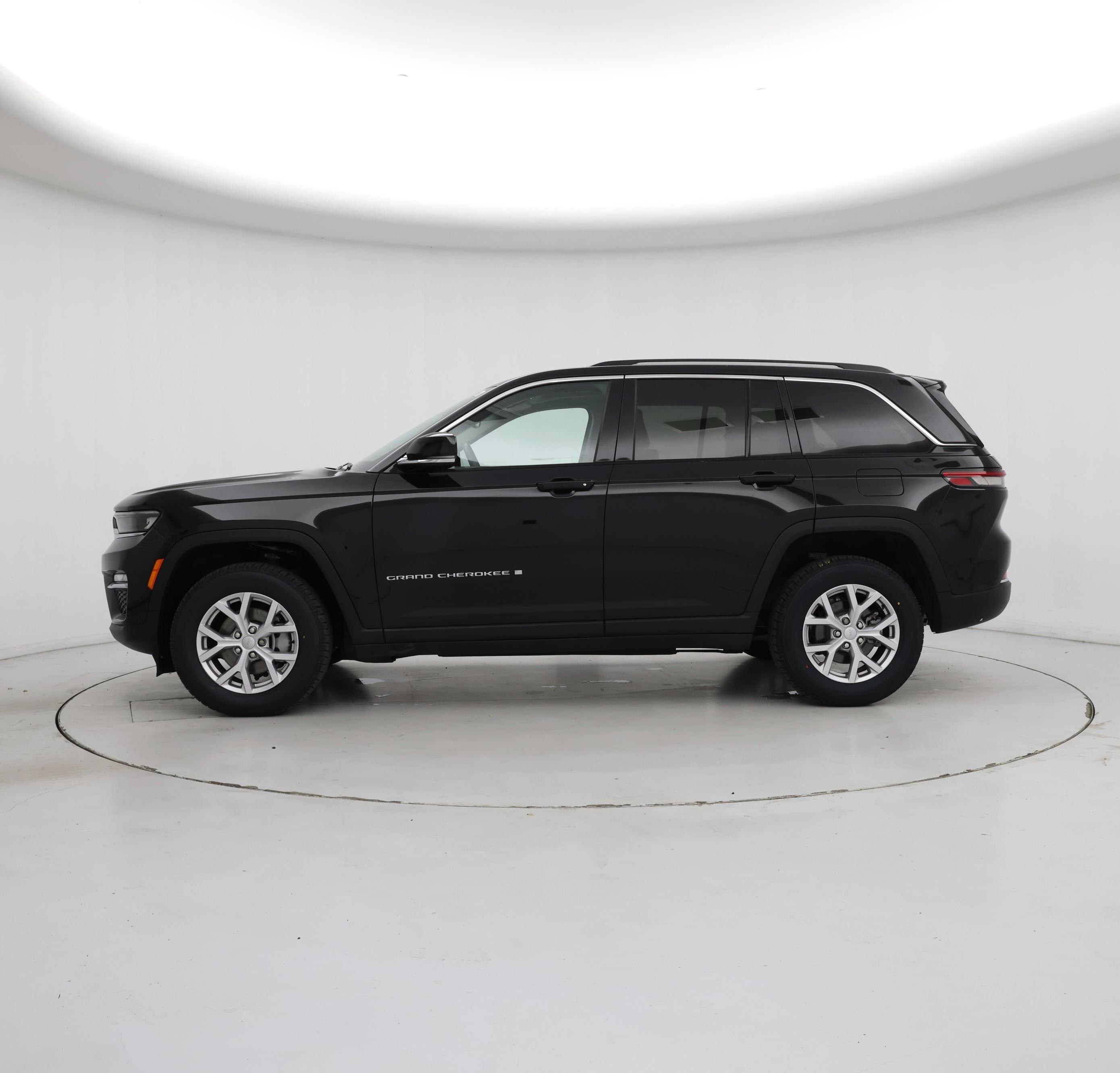 Thumbnail: 2022 Jeep Grand Cherokee - 3