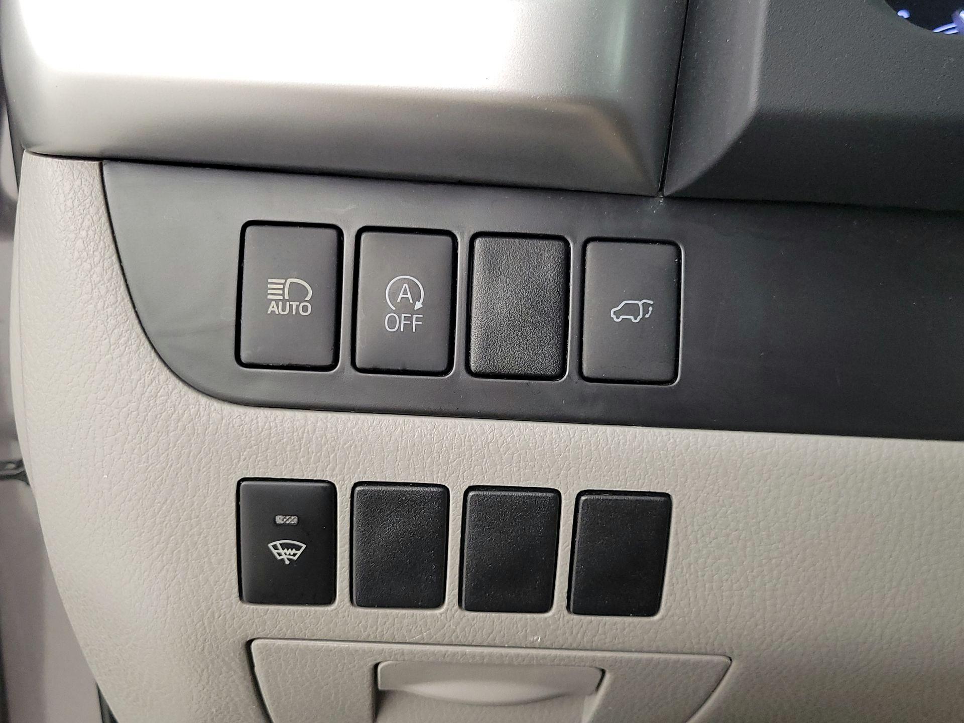 Thumbnail: 2019 Toyota Highlander - 13