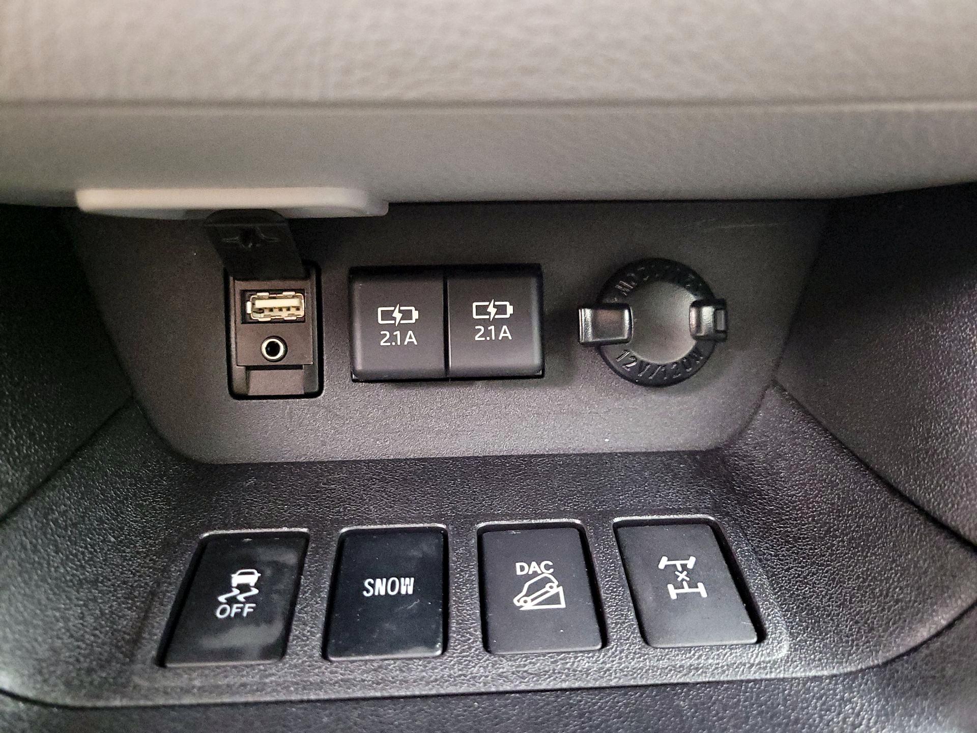Thumbnail: 2019 Toyota Highlander - 18