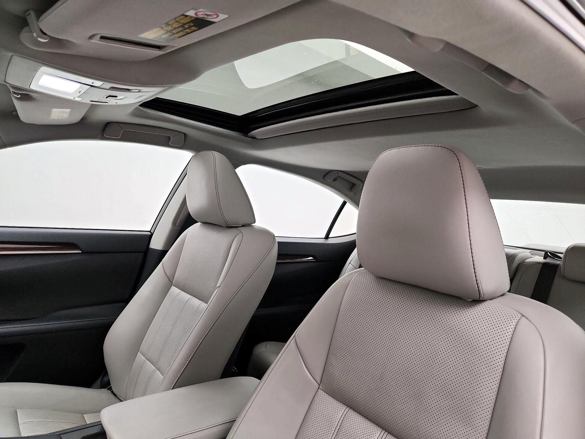 Thumbnail: 2016 Lexus ES - 20