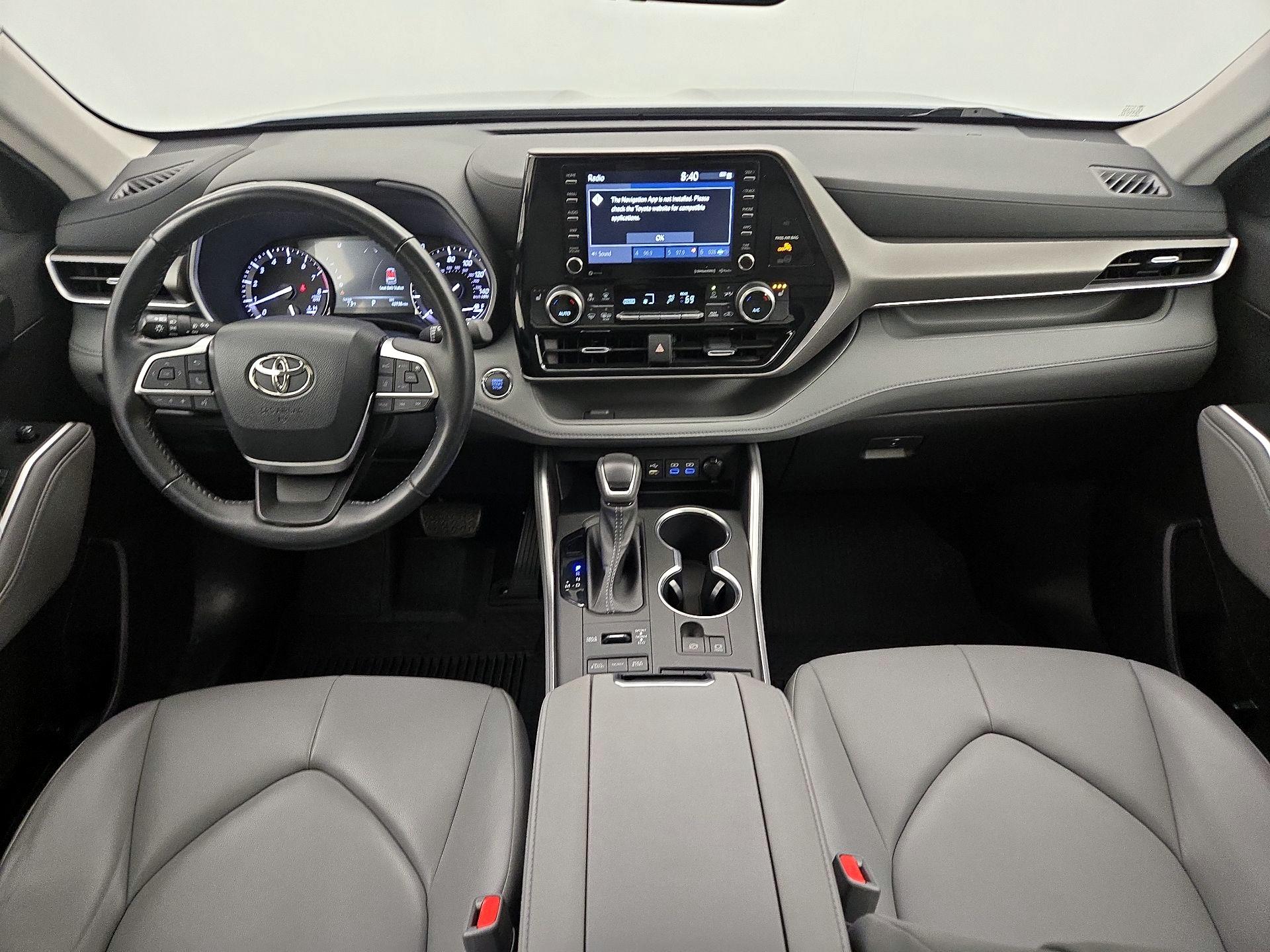 Thumbnail: 2022 Toyota Highlander - 9