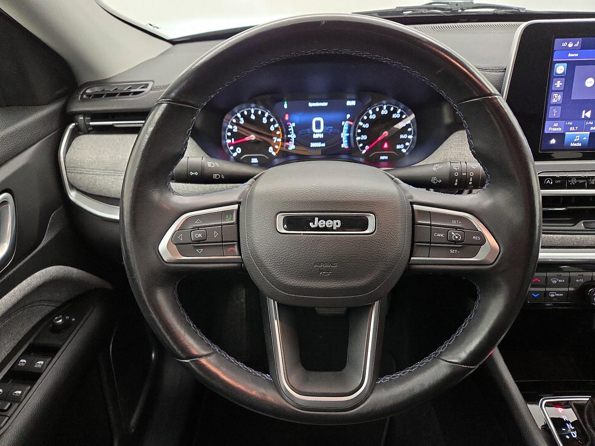 Thumbnail: 2022 Jeep Compass - 10