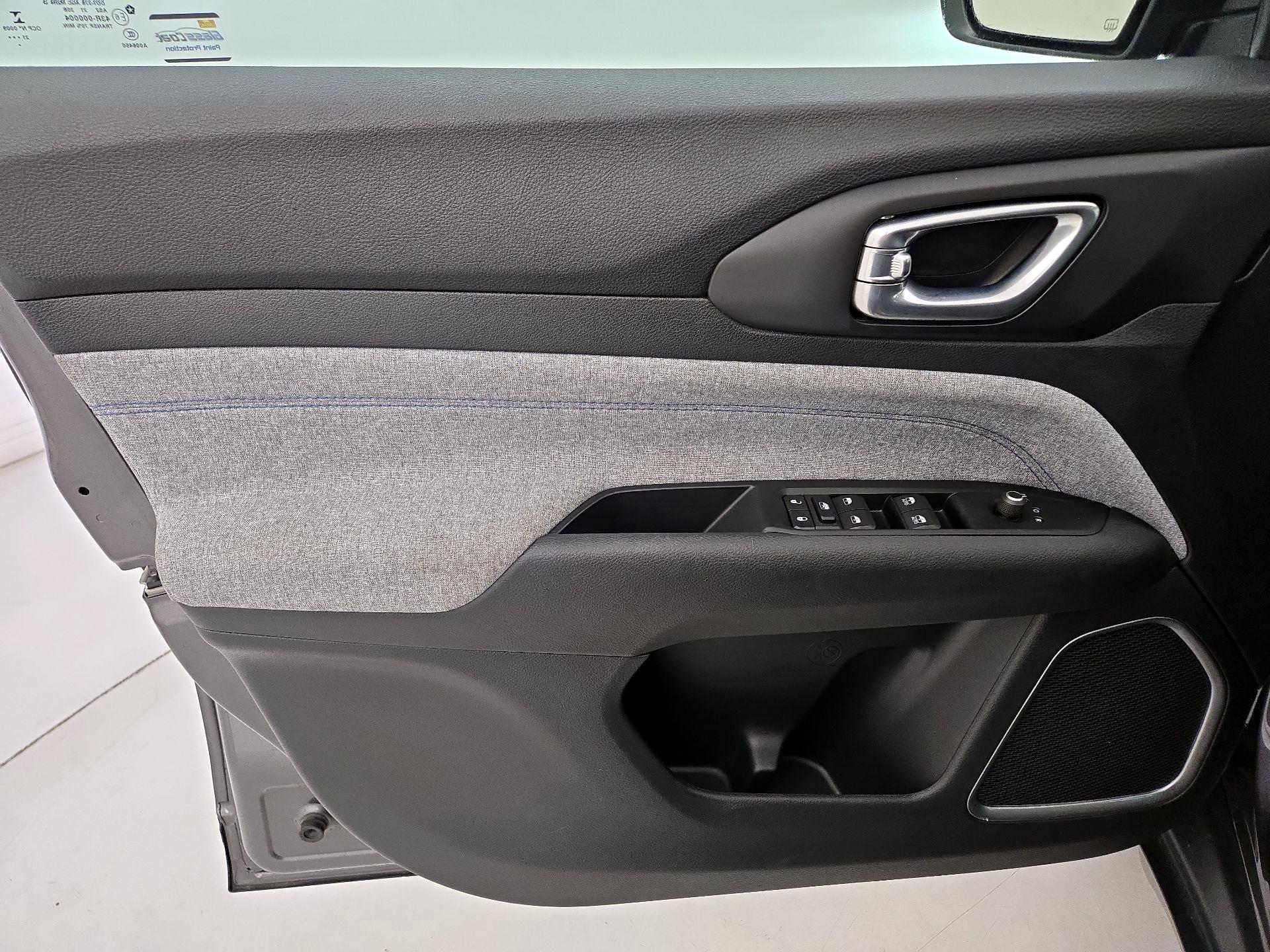Thumbnail: 2022 Jeep Compass - 12