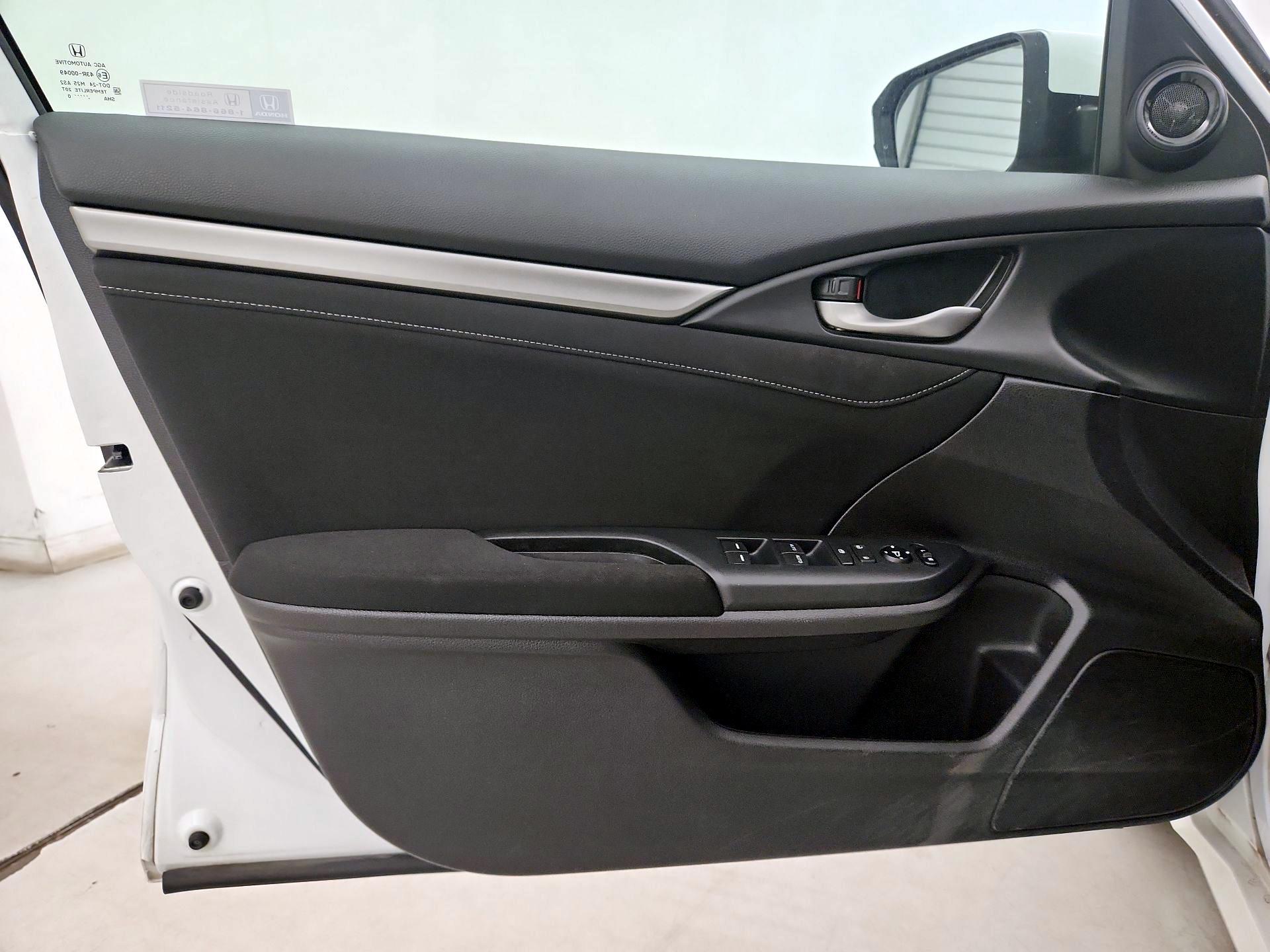 Thumbnail: 2020 Honda Civic - 12