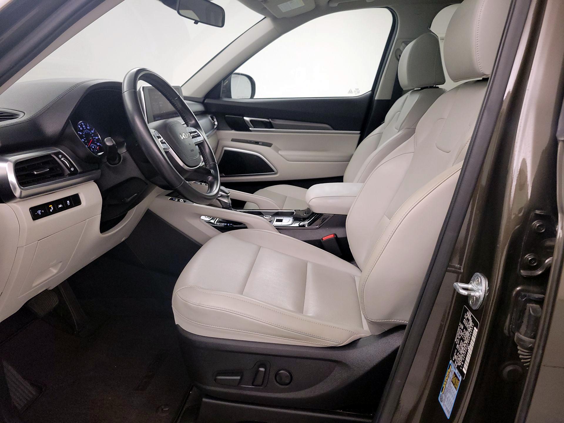 Thumbnail: 2022 Kia Telluride - 11