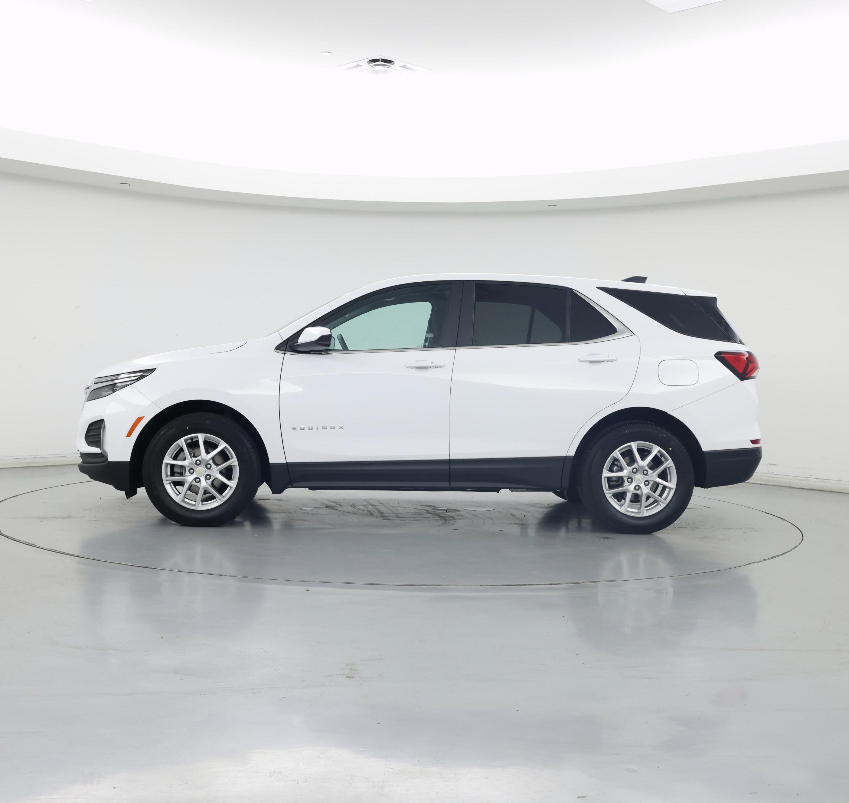 Thumbnail: 2023 Chevrolet Equinox - 3