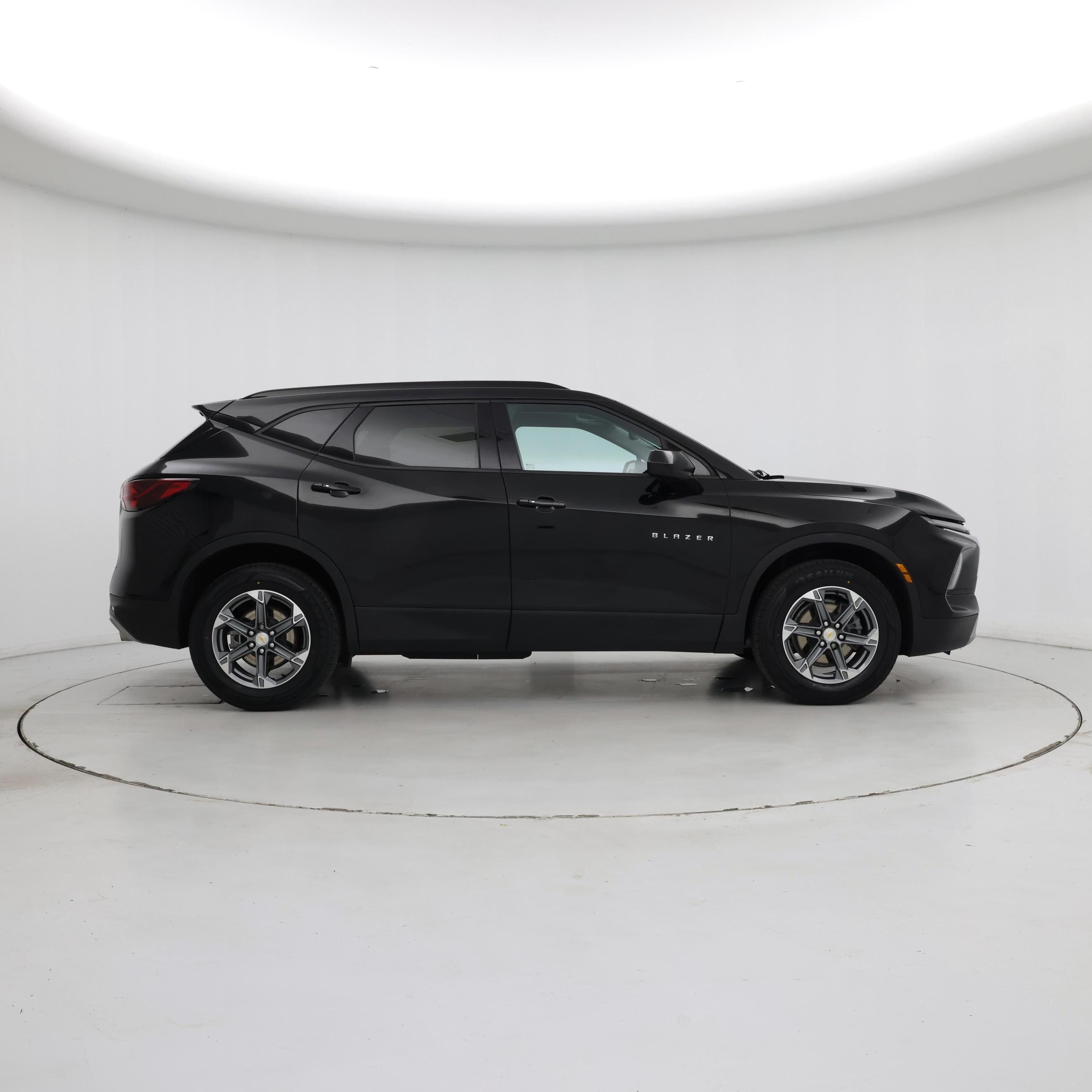 Thumbnail: 2023 Chevrolet Blazer - 7