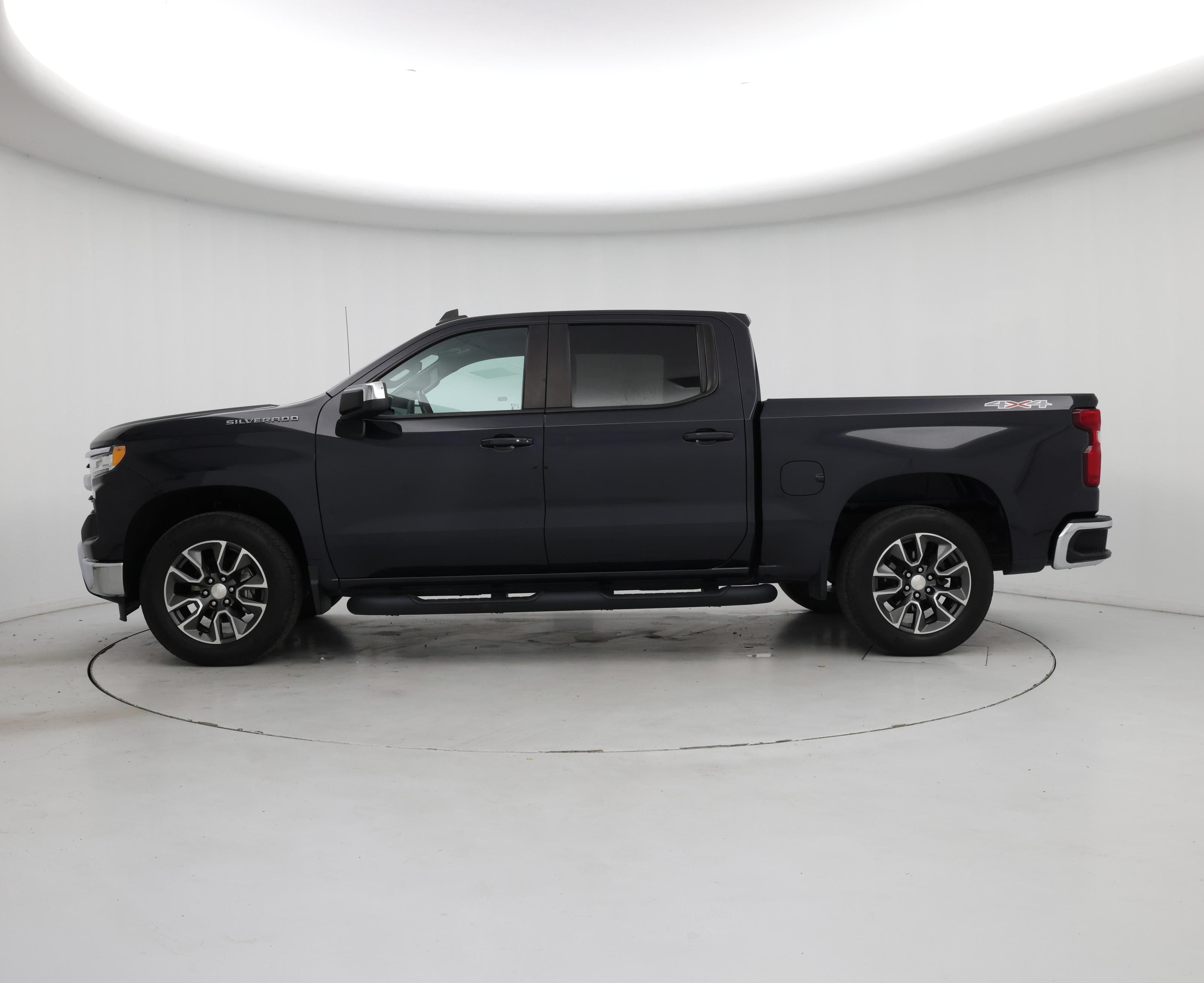 Thumbnail: 2022 Chevrolet Silverado 1500 - 3