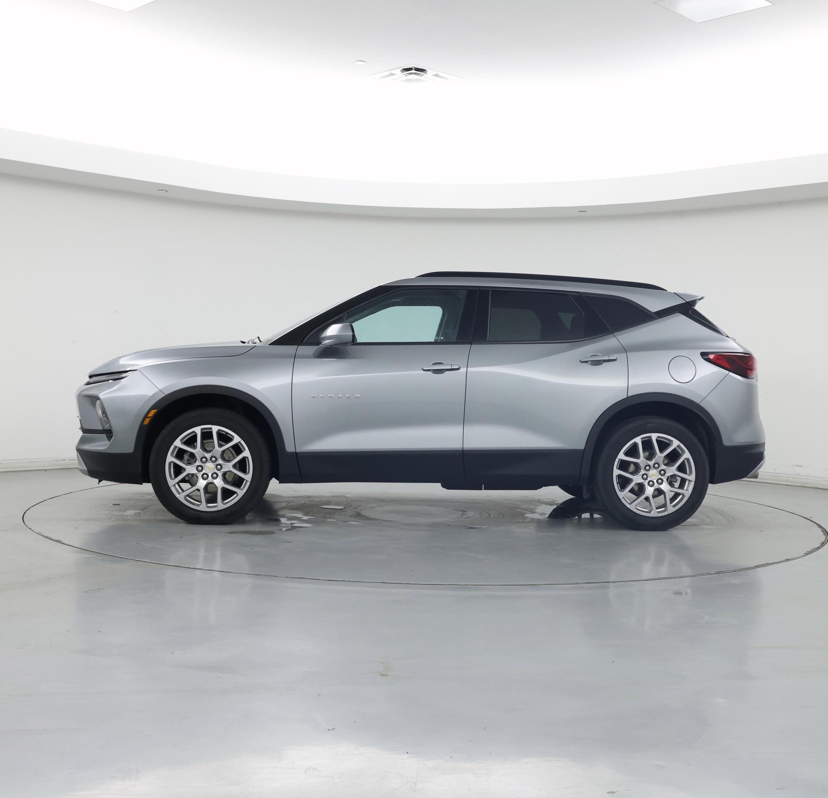 Thumbnail: 2023 Chevrolet Blazer - 3