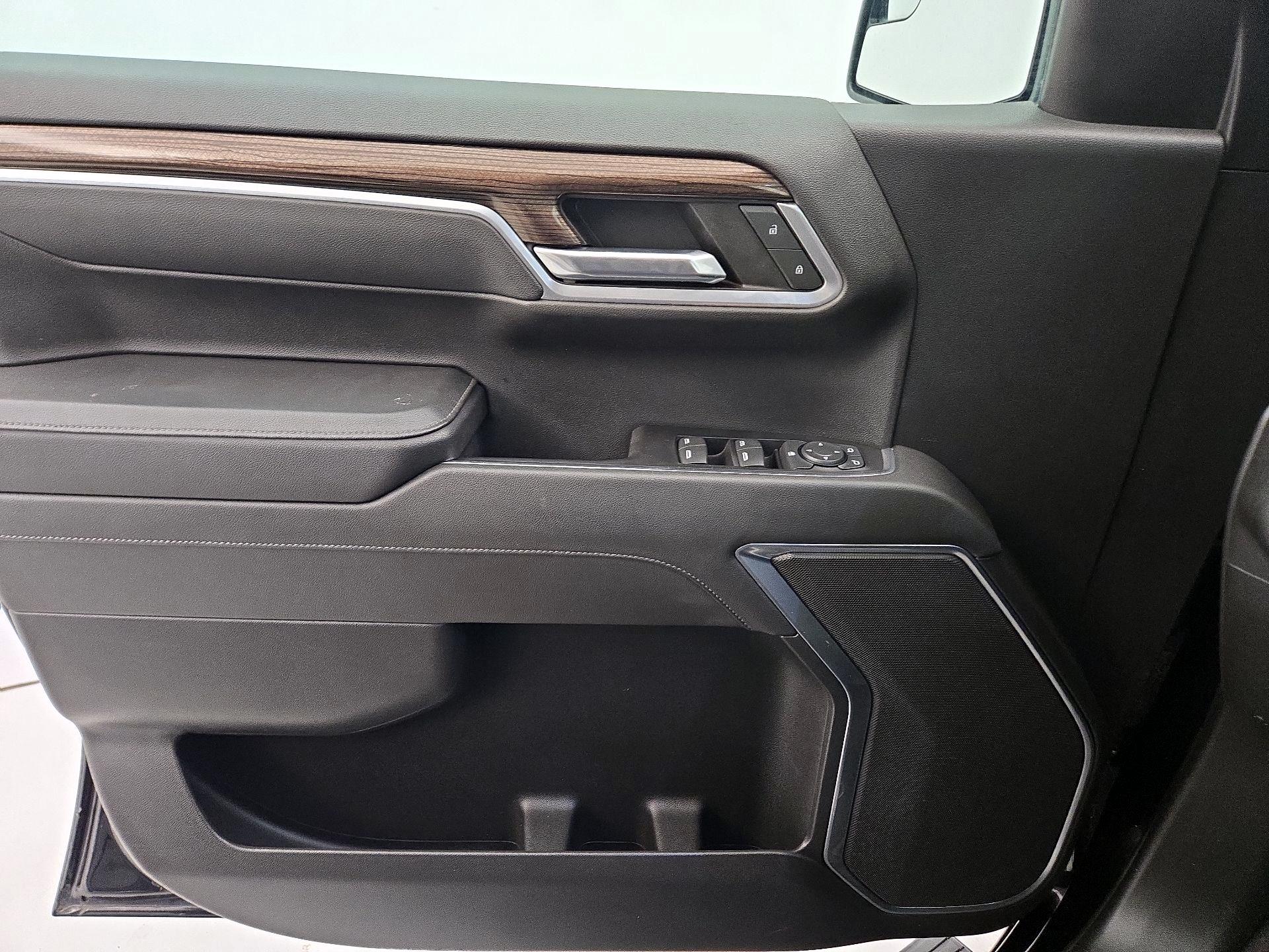 Thumbnail: 2022 Chevrolet Silverado 1500 - 12