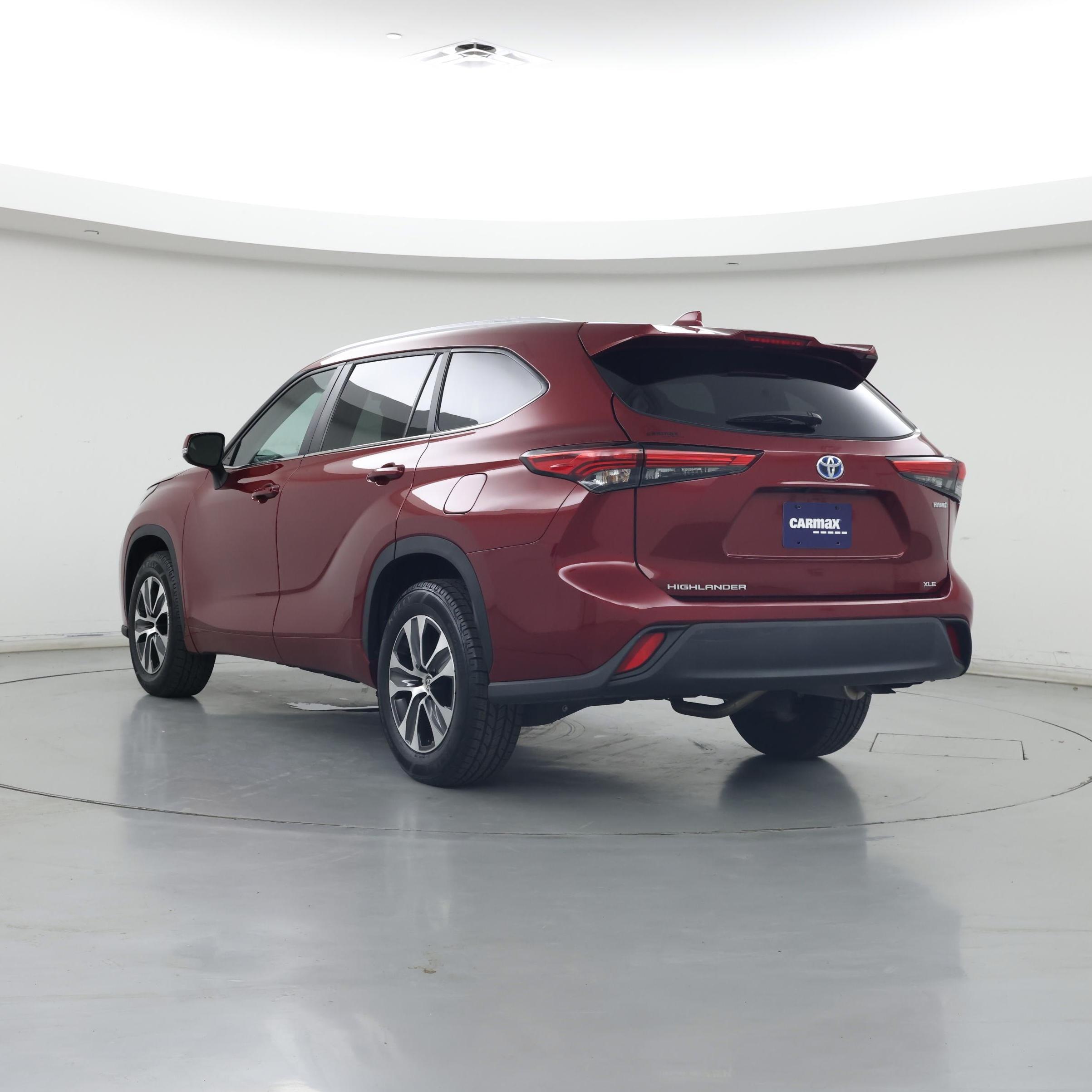 Thumbnail: 2023 Toyota Highlander - 2