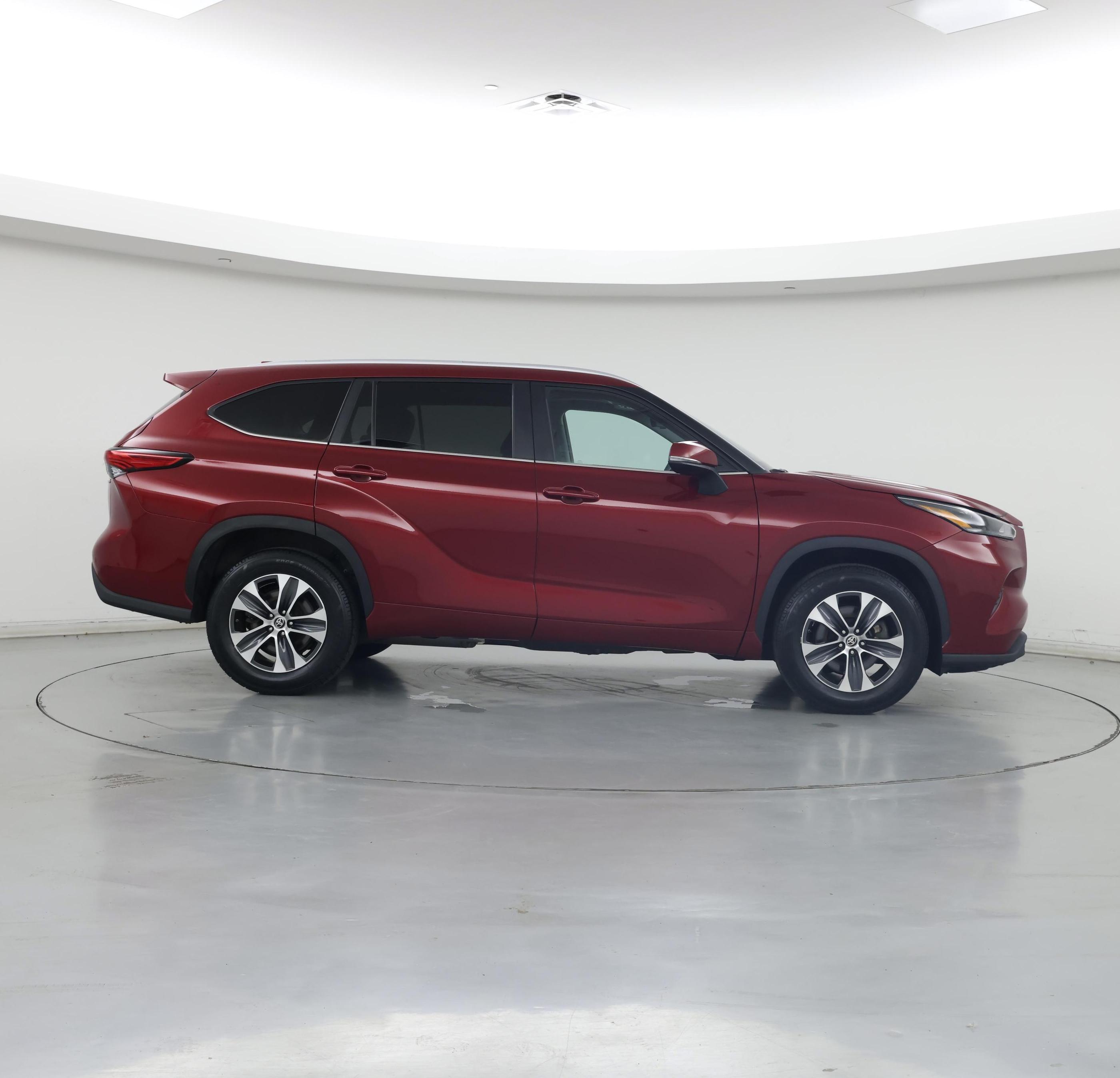 Thumbnail: 2023 Toyota Highlander - 7