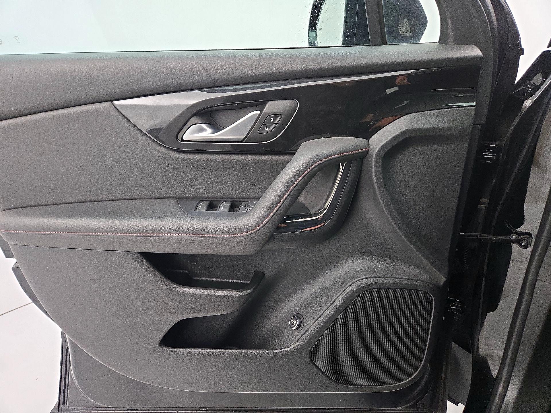 Thumbnail: 2022 Chevrolet Blazer - 12