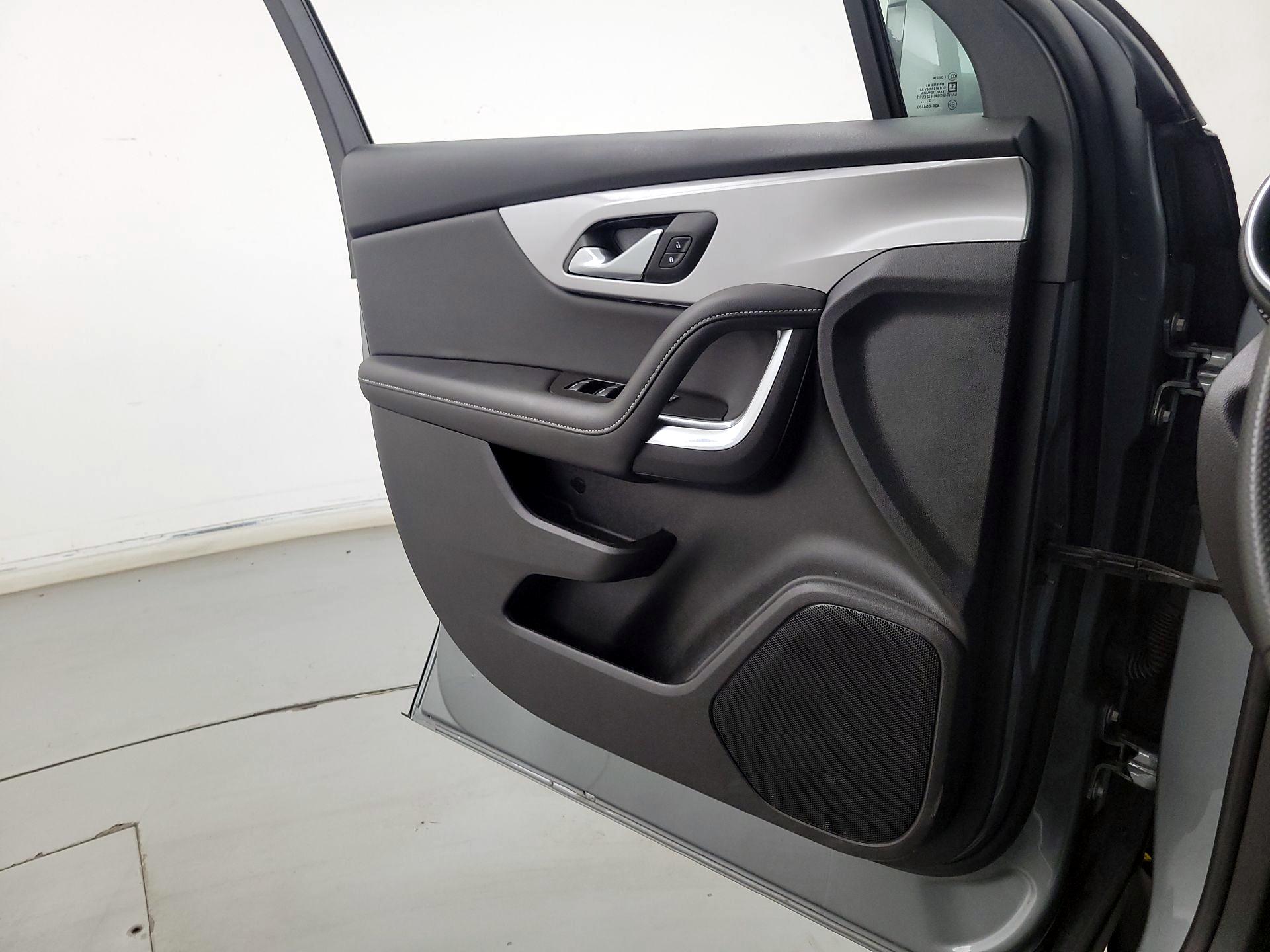 Thumbnail: 2023 Chevrolet Blazer - 12