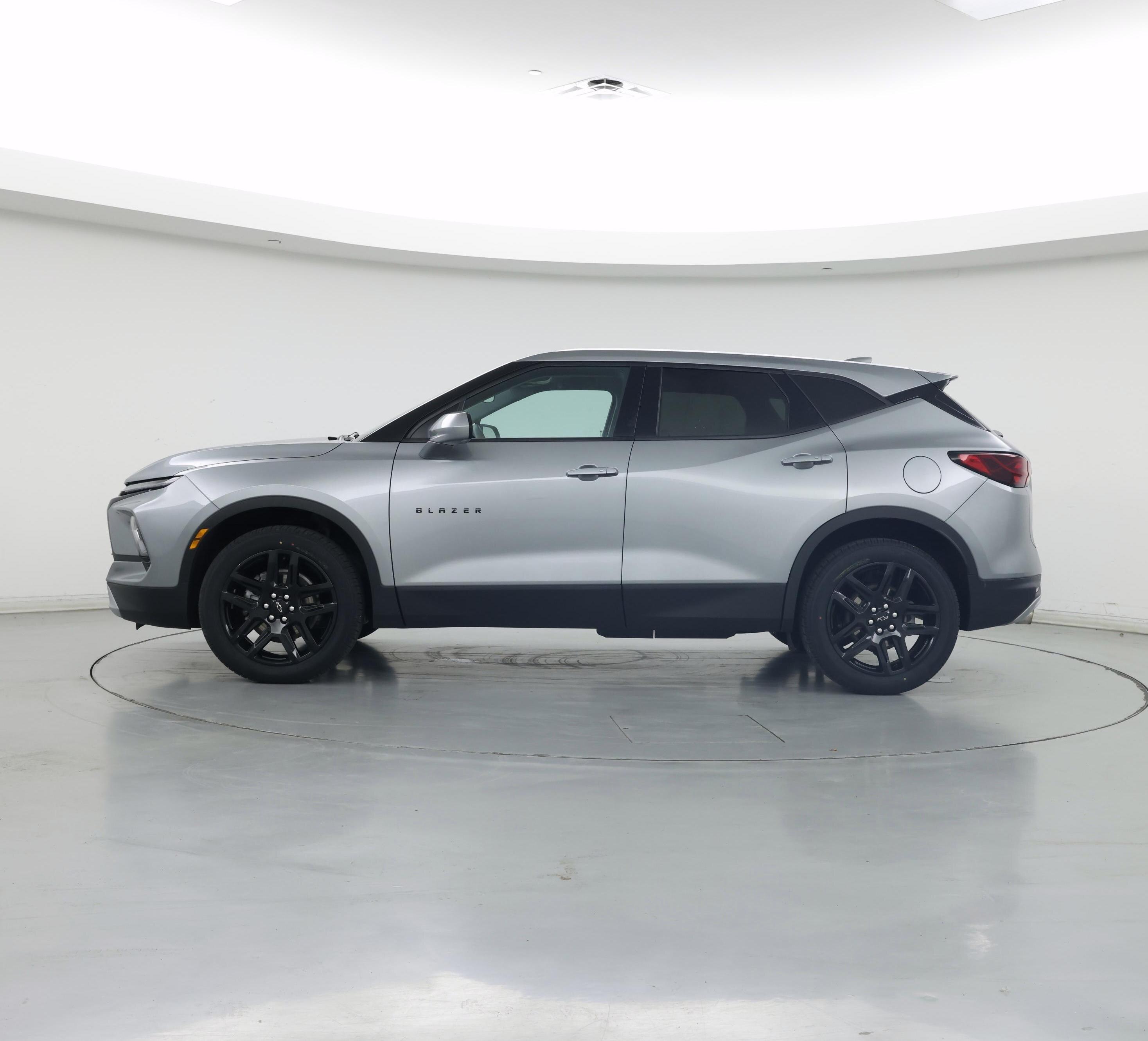 Thumbnail: 2023 Chevrolet Blazer - 3