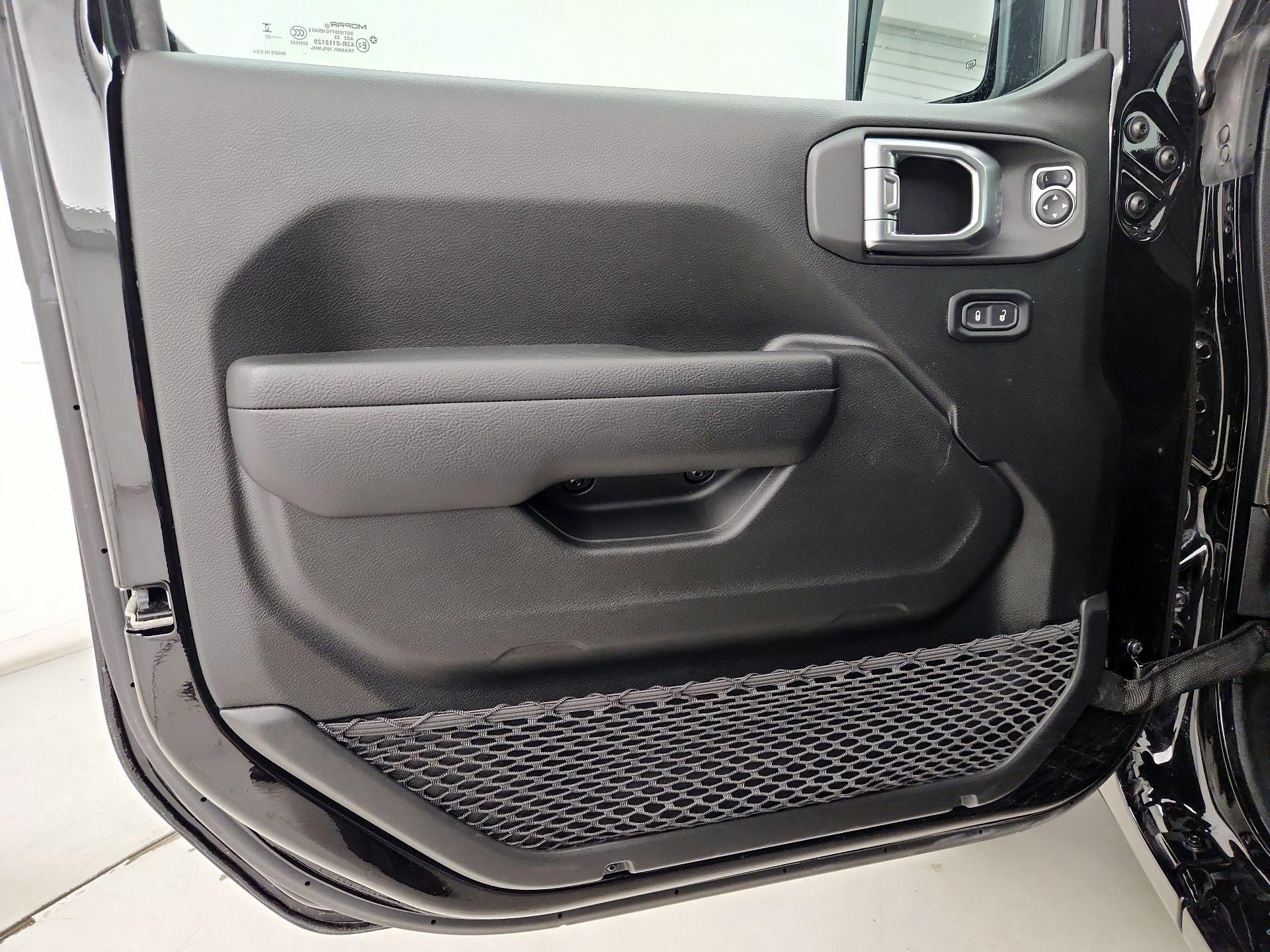 Thumbnail: 2023 Jeep Wrangler - 12
