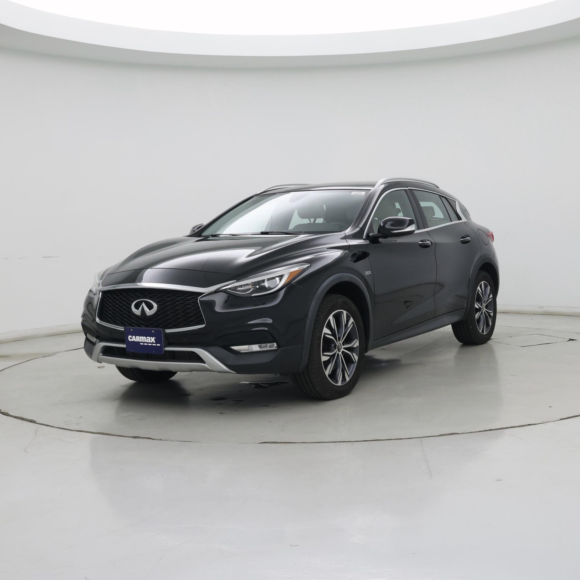 Thumbnail: 2017 INFINITI QX30 - 4
