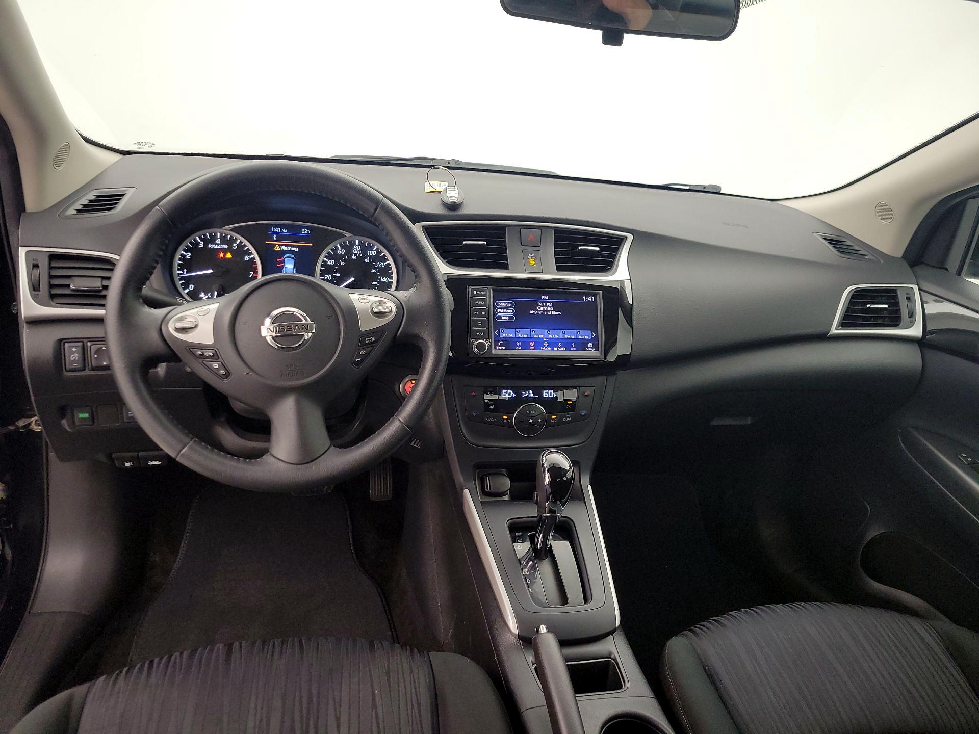 Thumbnail: 2019 Nissan Sentra - 9