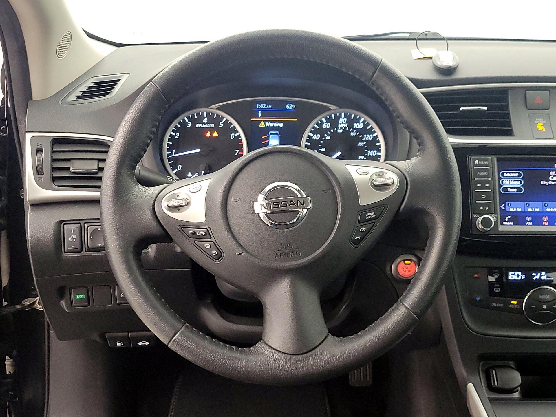 Thumbnail: 2019 Nissan Sentra - 10