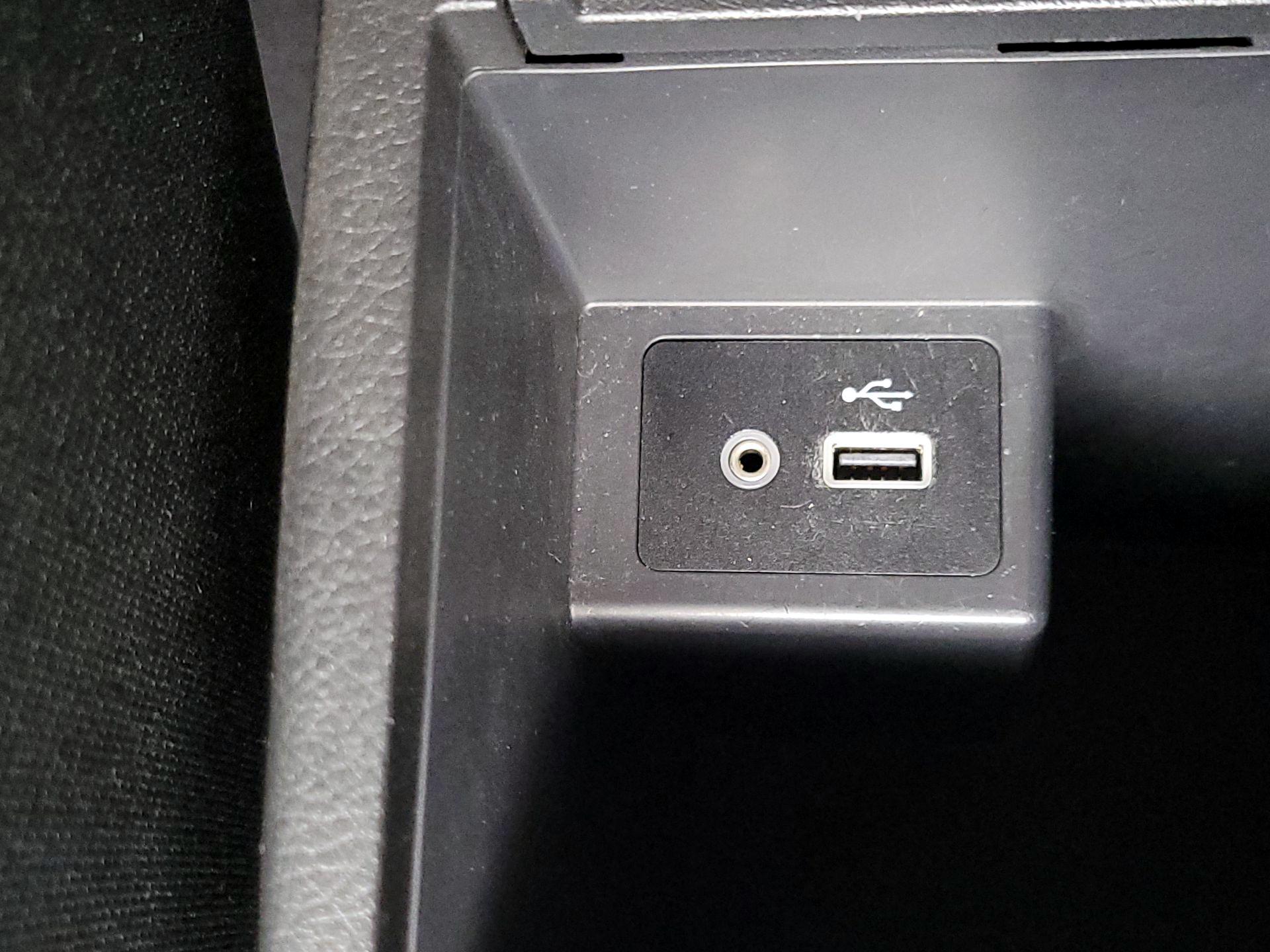 Thumbnail: 2019 Nissan Sentra - 18