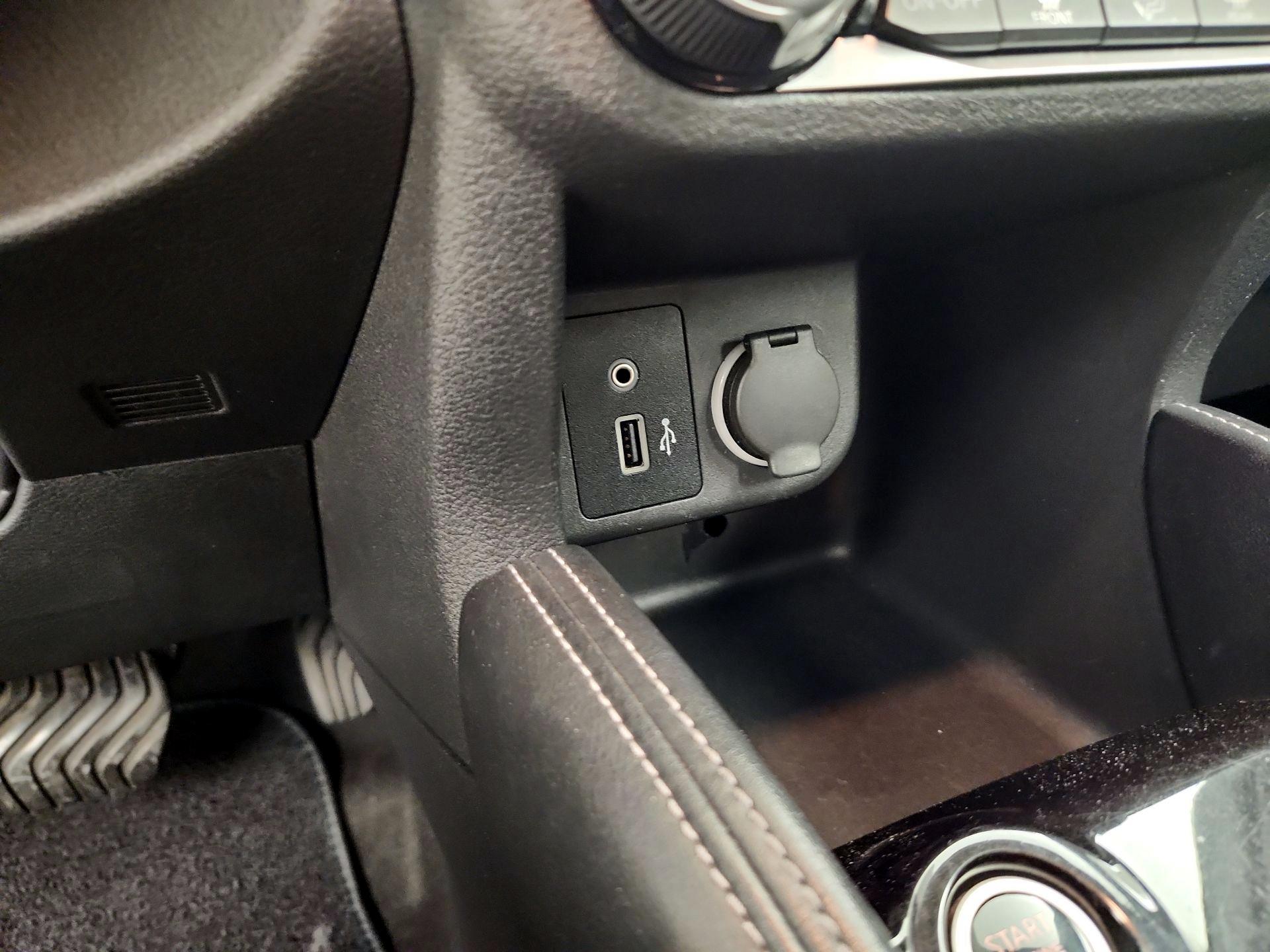 Thumbnail: 2020 Nissan Kicks - 17