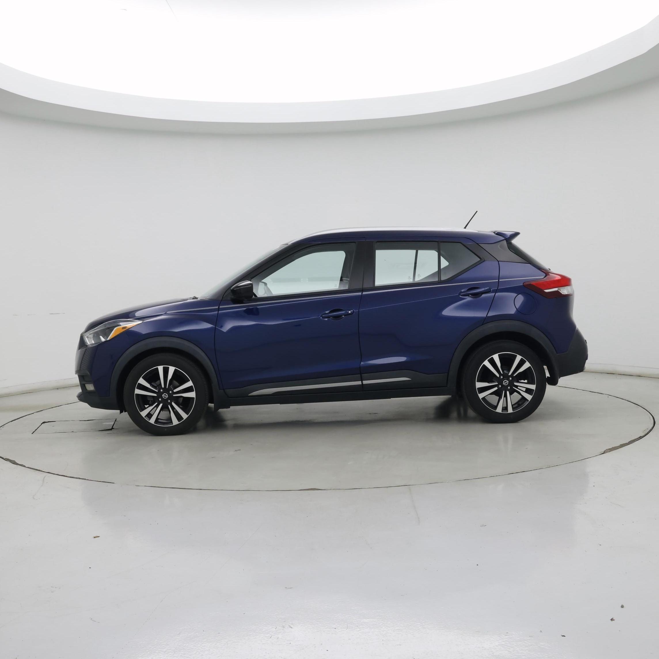 Thumbnail: 2020 Nissan Kicks - 3
