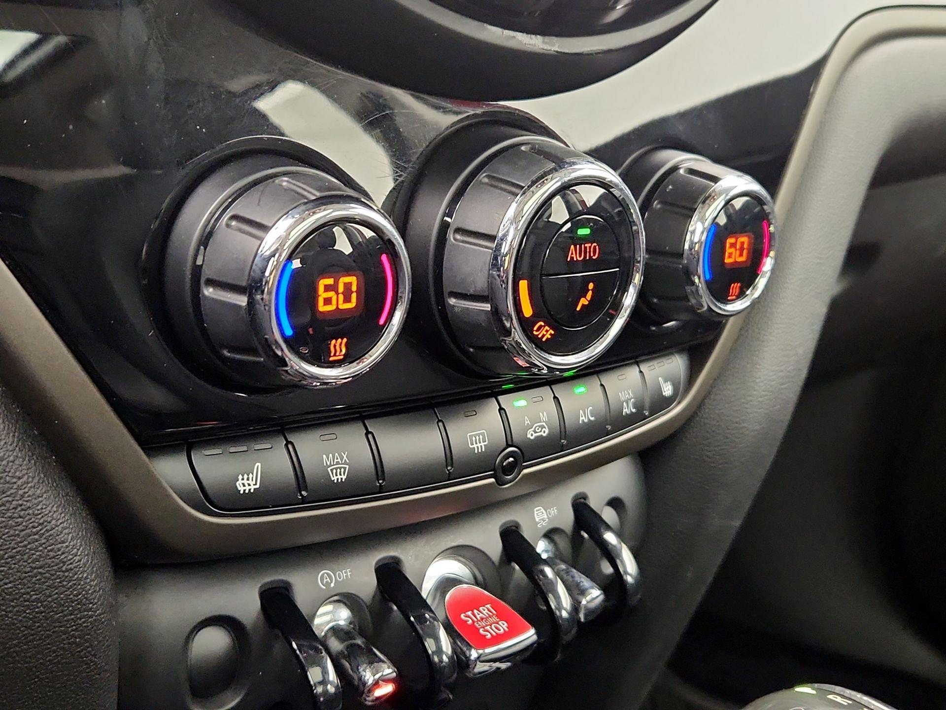Thumbnail: 2019 MINI Cooper Countryman - 16
