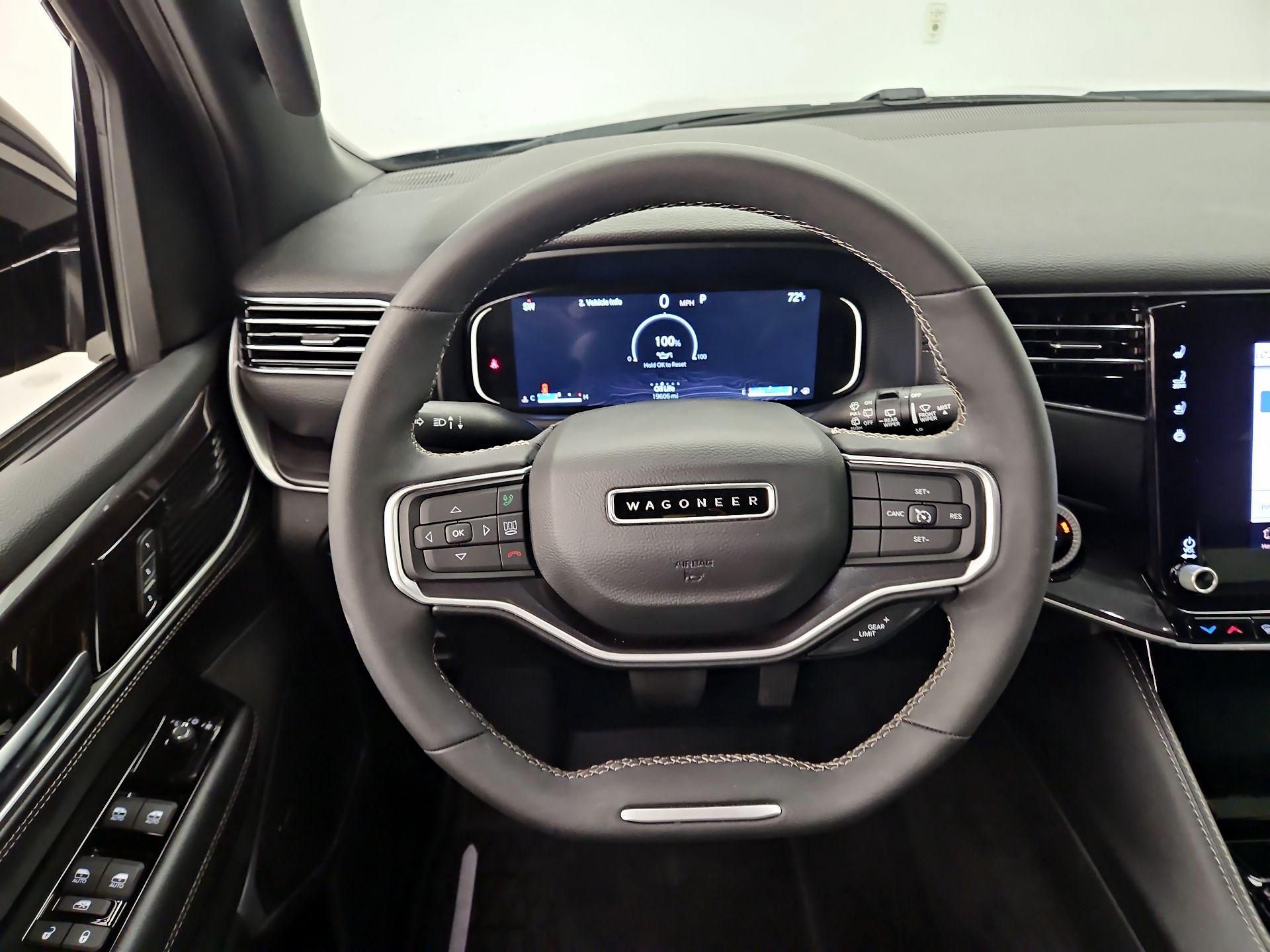 Thumbnail: 2024 Jeep Wagoneer - 10