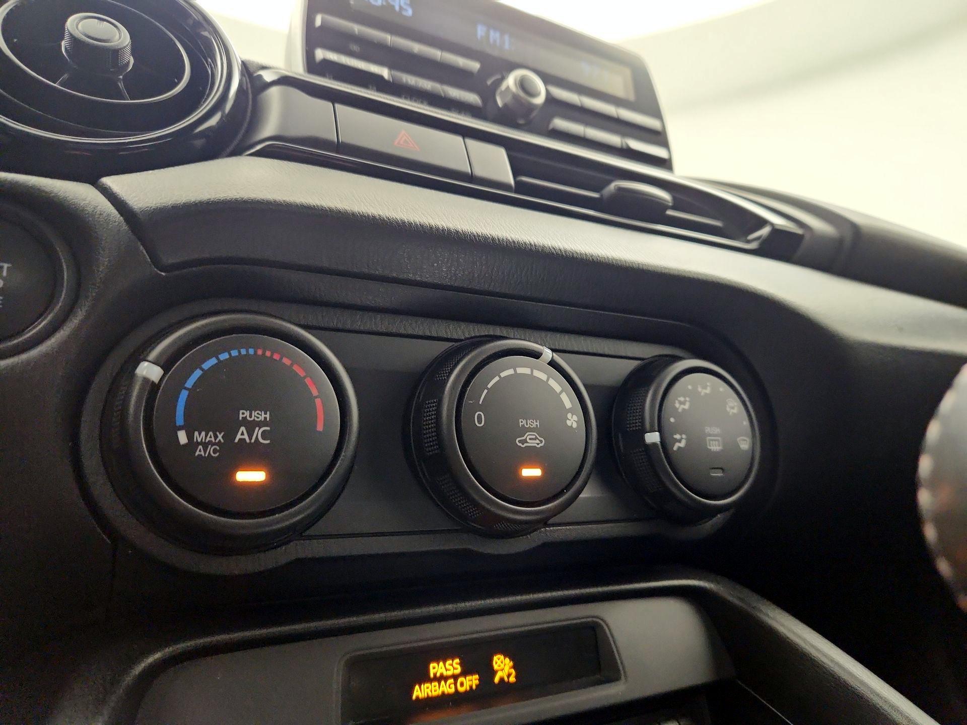 Thumbnail: 2016 Mazda MX-5 Miata - 15