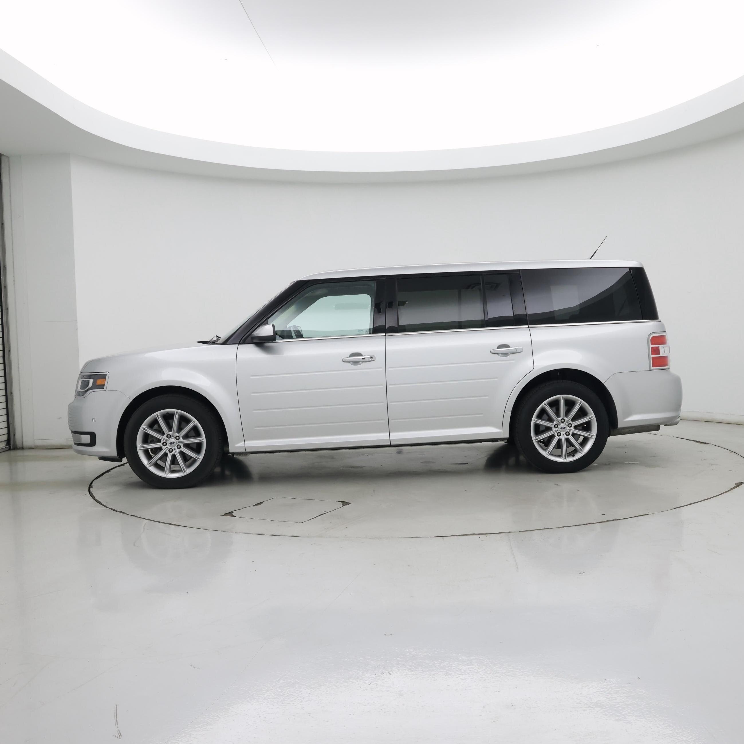 Thumbnail: 2018 Ford Flex - 3