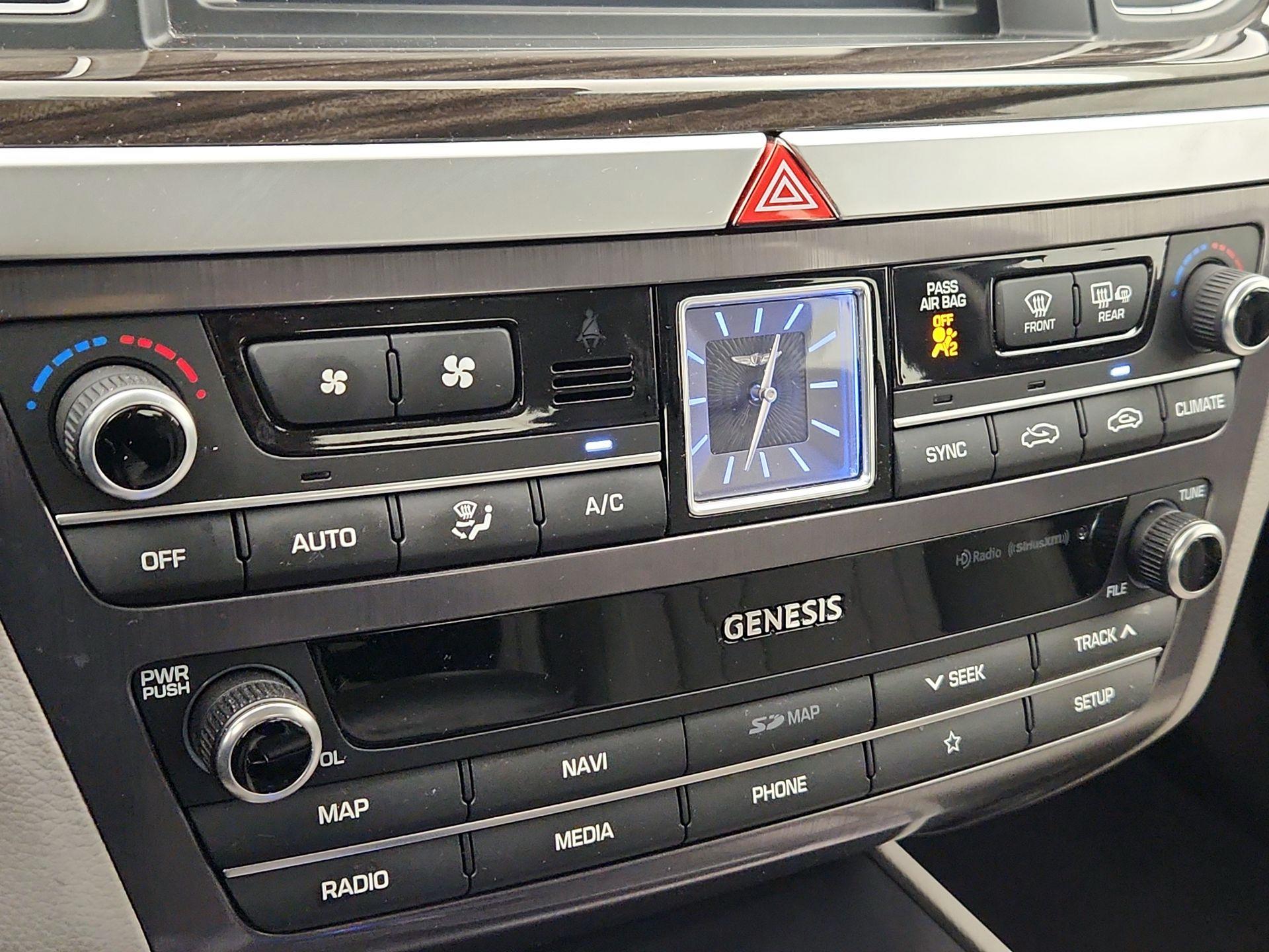 Thumbnail: 2019 Genesis G80 - 17
