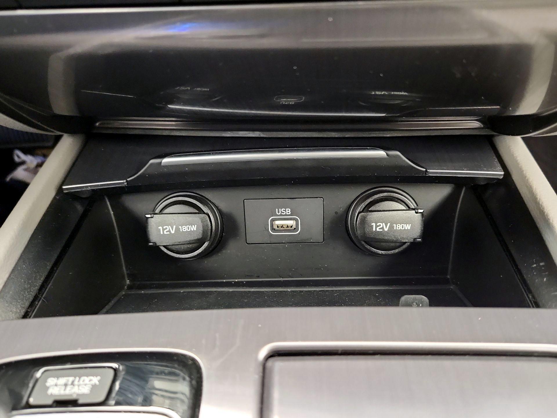 Thumbnail: 2019 Genesis G80 - 19