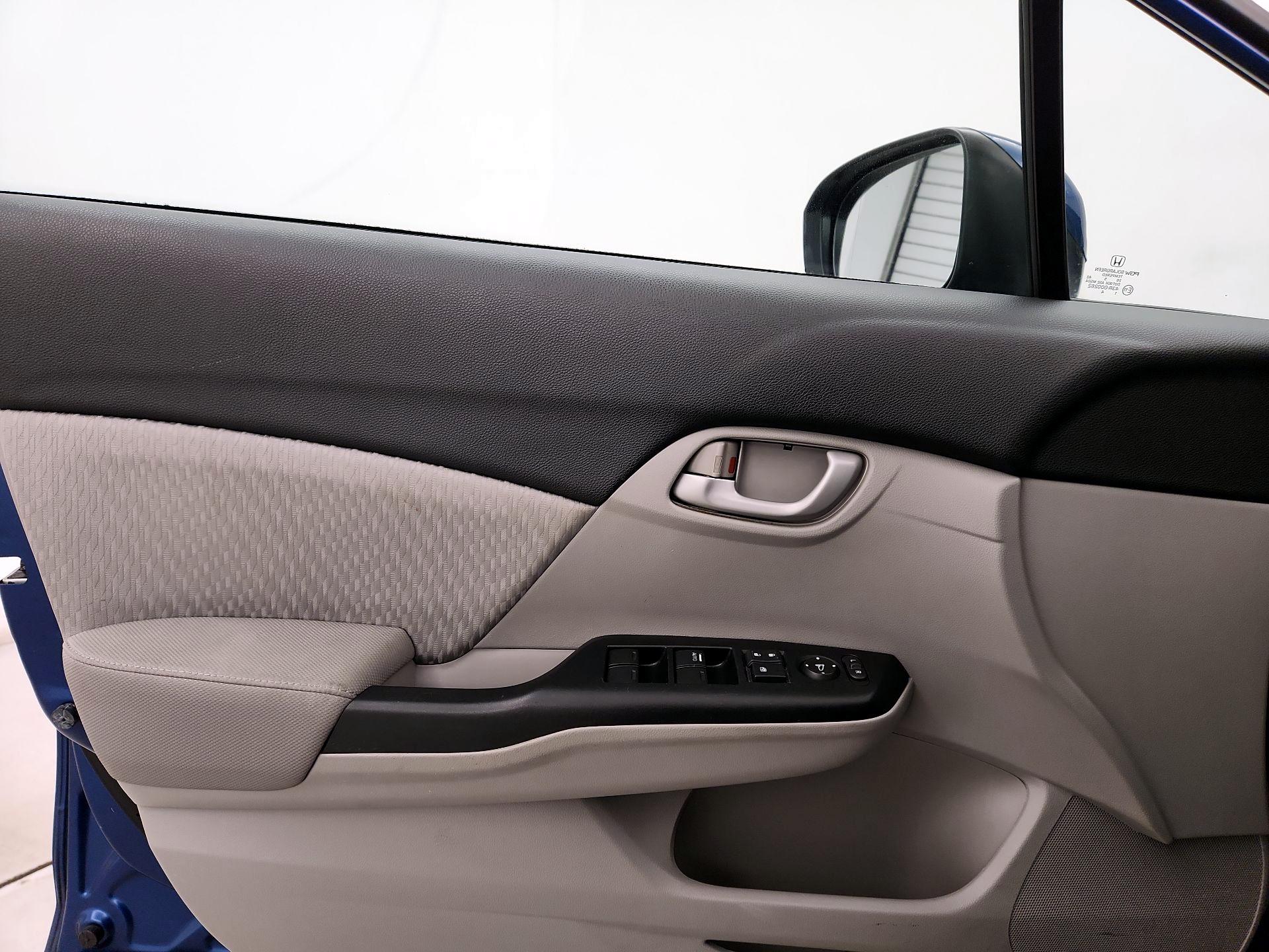 Thumbnail: 2015 Honda Civic - 12