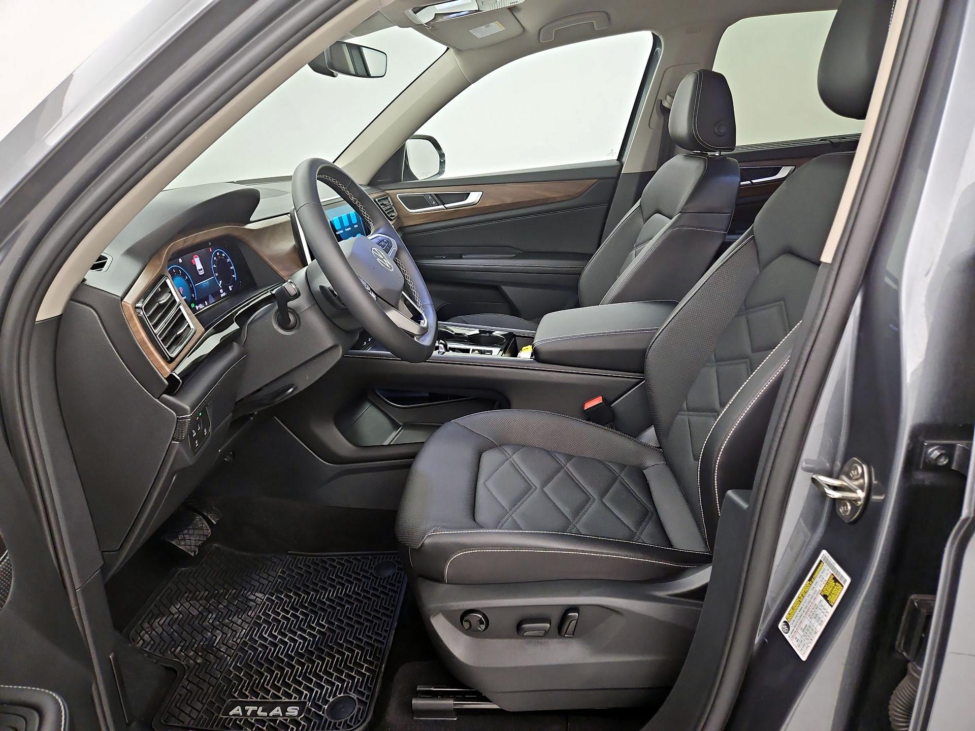 Thumbnail: 2024 Volkswagen Atlas - 11