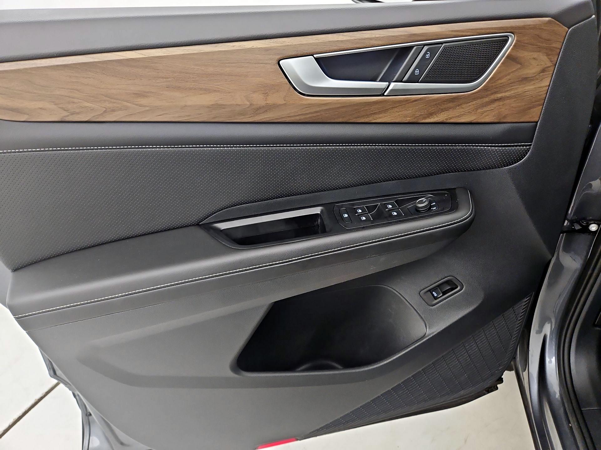 Thumbnail: 2024 Volkswagen Atlas - 12