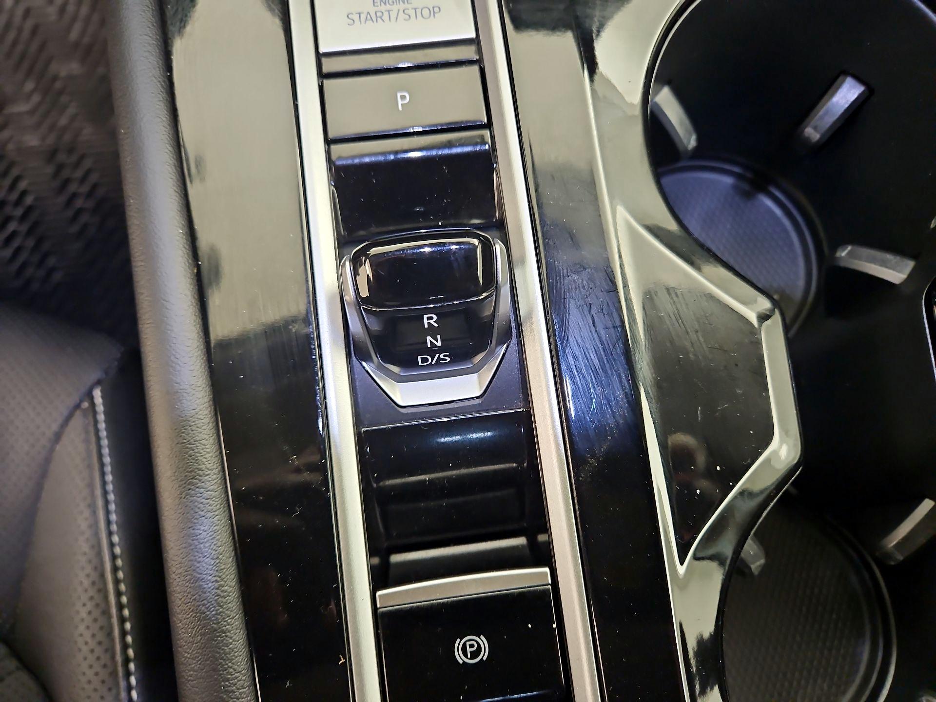 Thumbnail: 2024 Volkswagen Atlas - 18