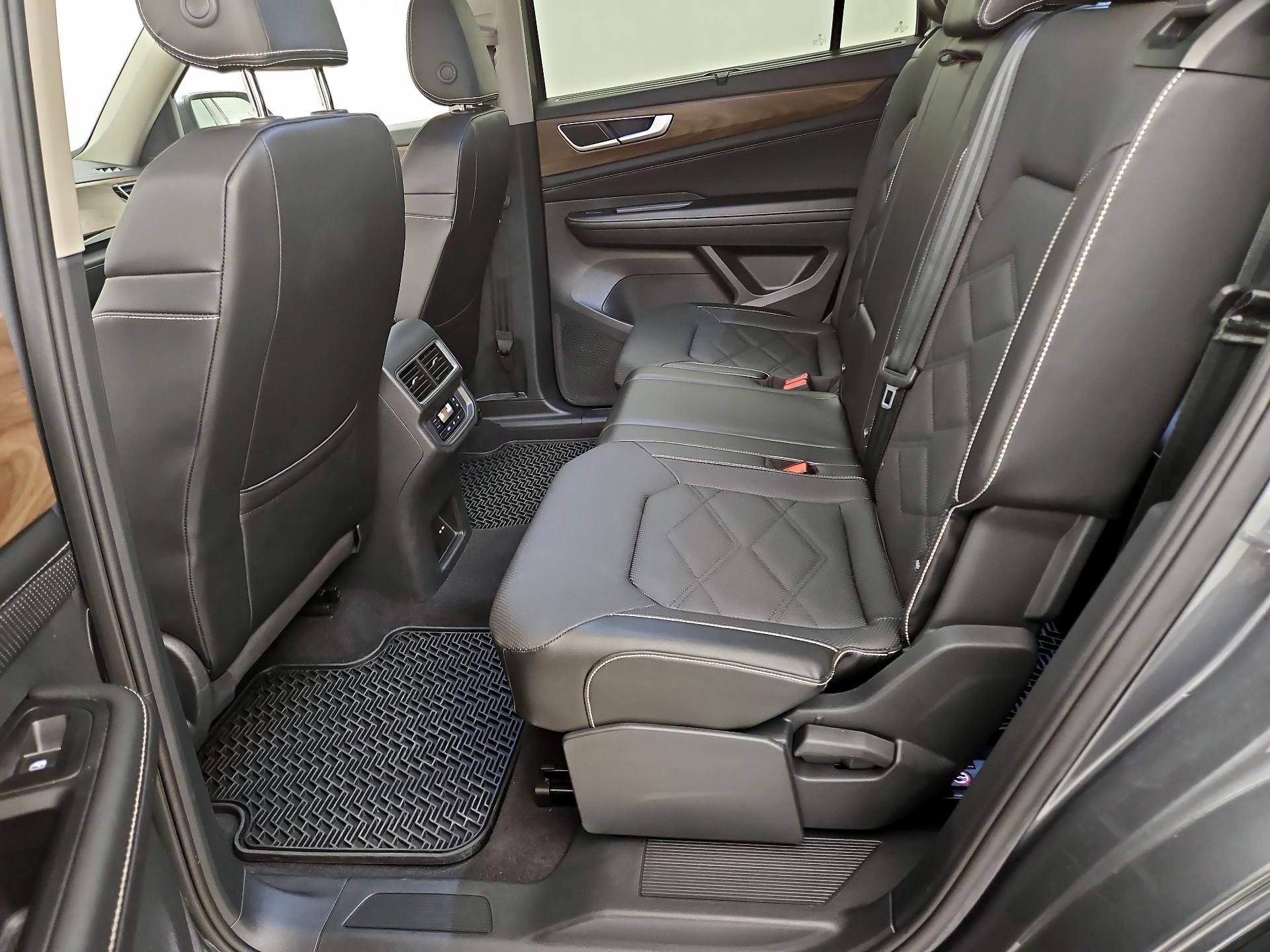 Thumbnail: 2024 Volkswagen Atlas - 20