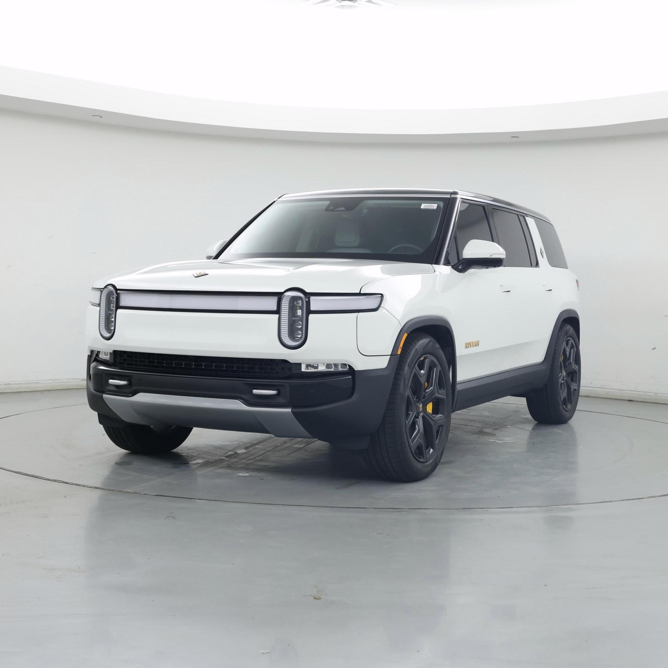 Thumbnail: 2024 Rivian R1S - 4