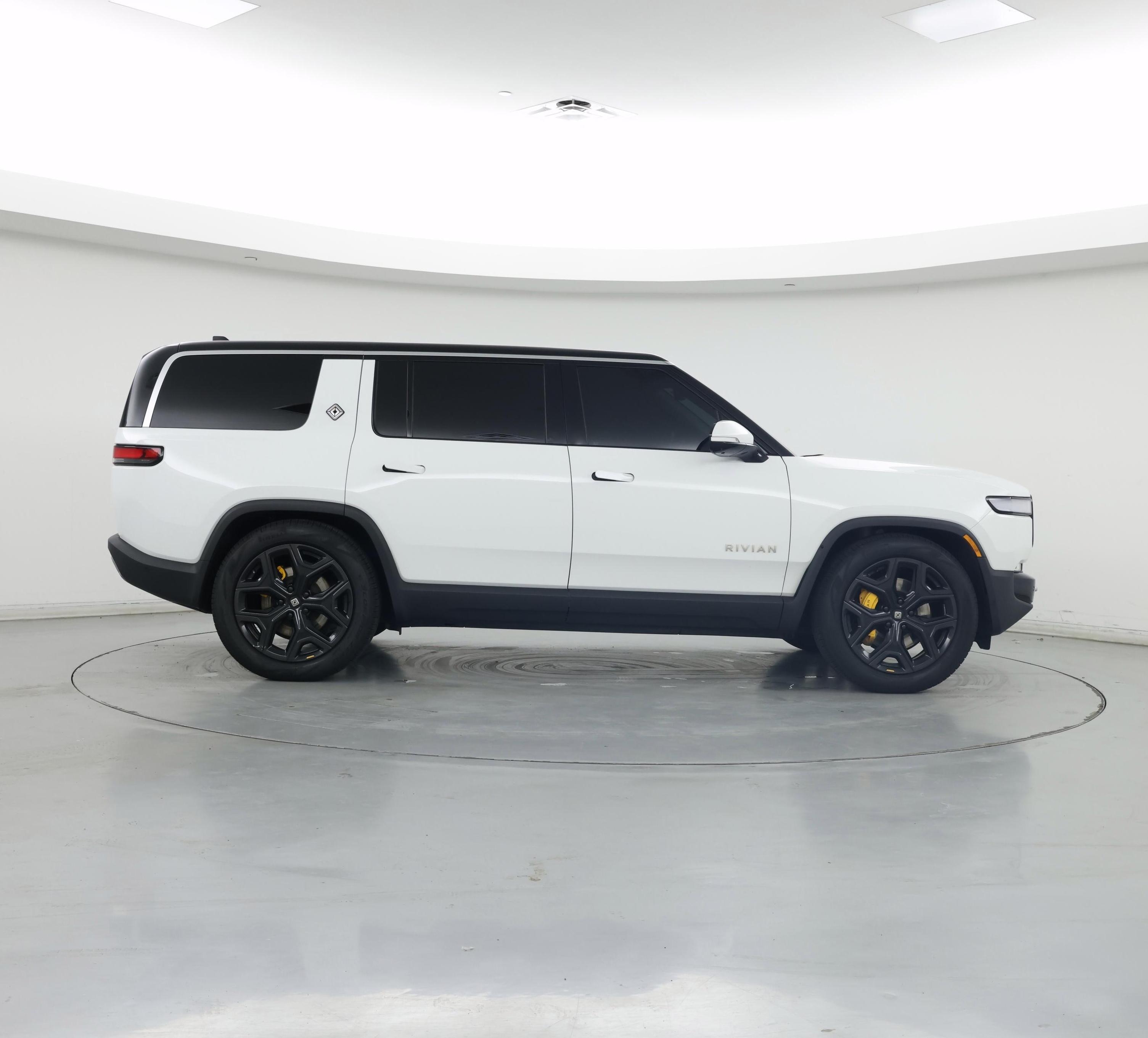 Thumbnail: 2024 Rivian R1S - 7