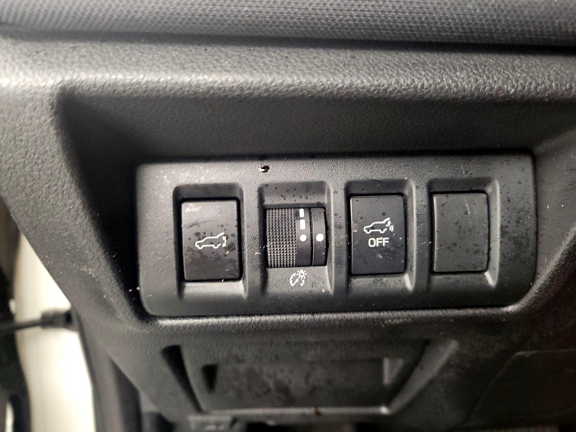 Thumbnail: 2022 Subaru Outback - 13