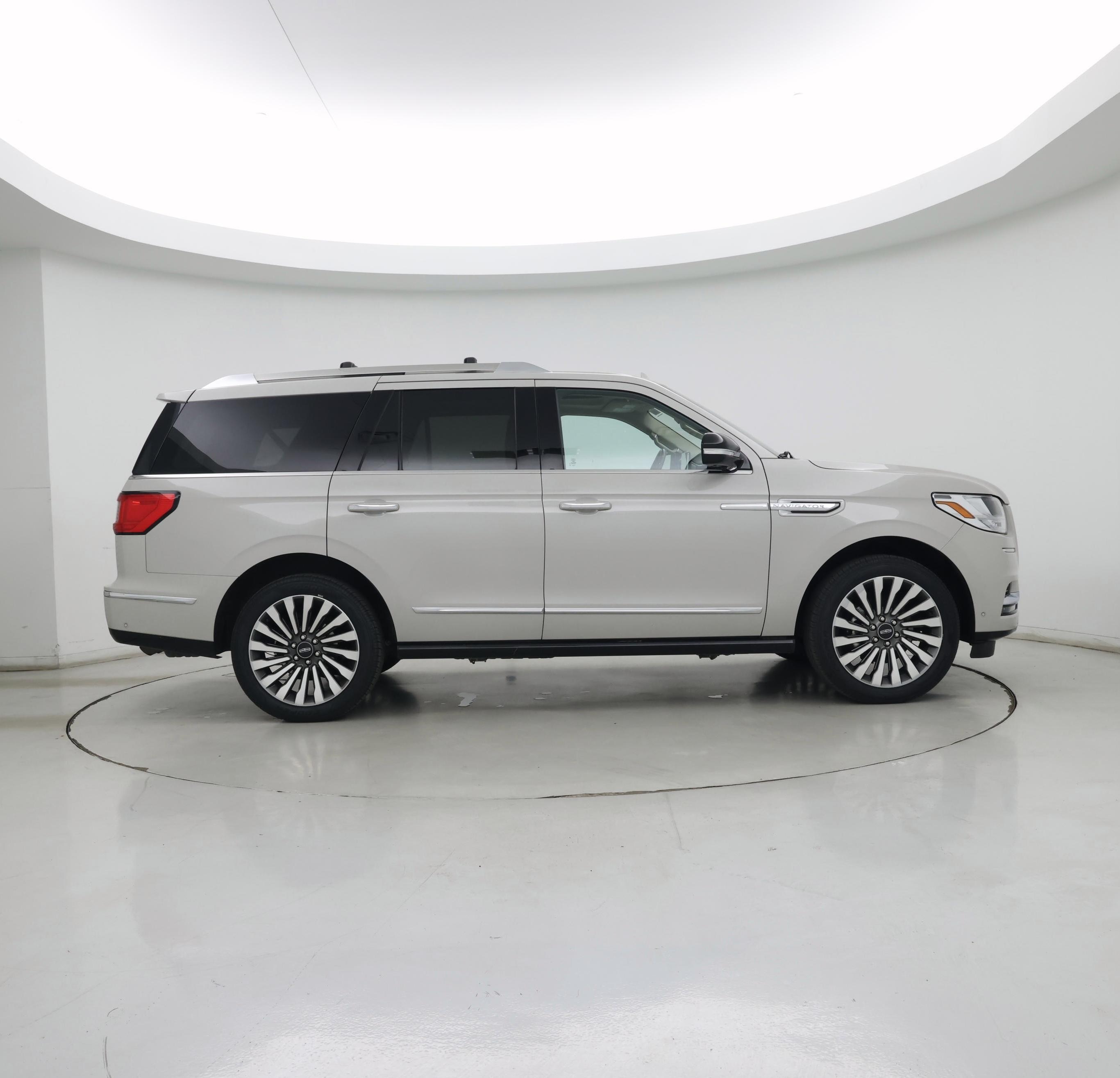 Thumbnail: 2019 Lincoln Navigator - 7