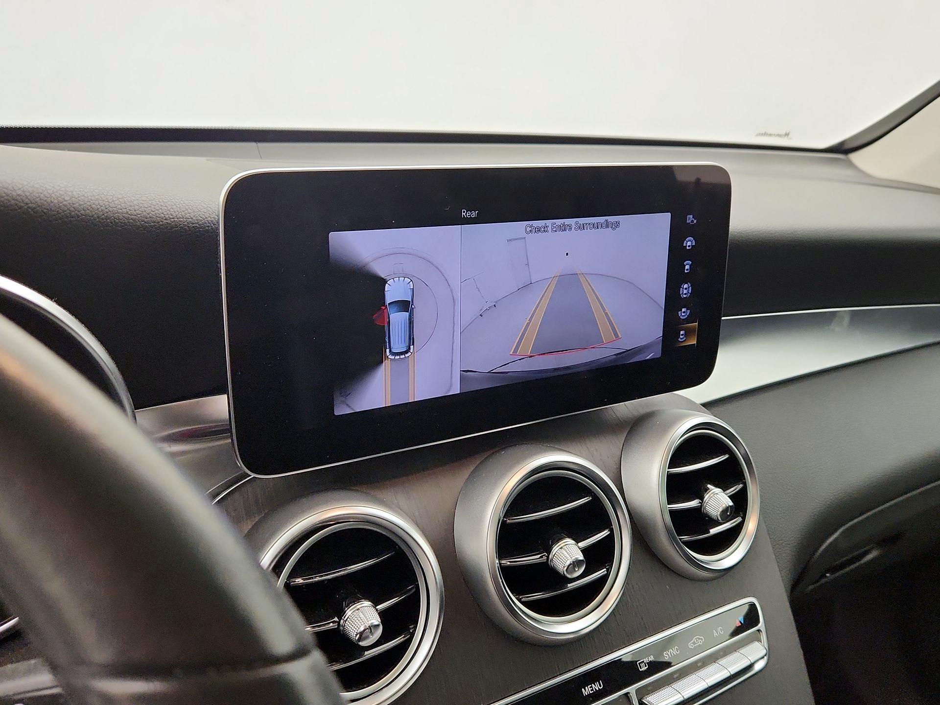 Thumbnail: 2022 Mercedes-Benz GLC - 15