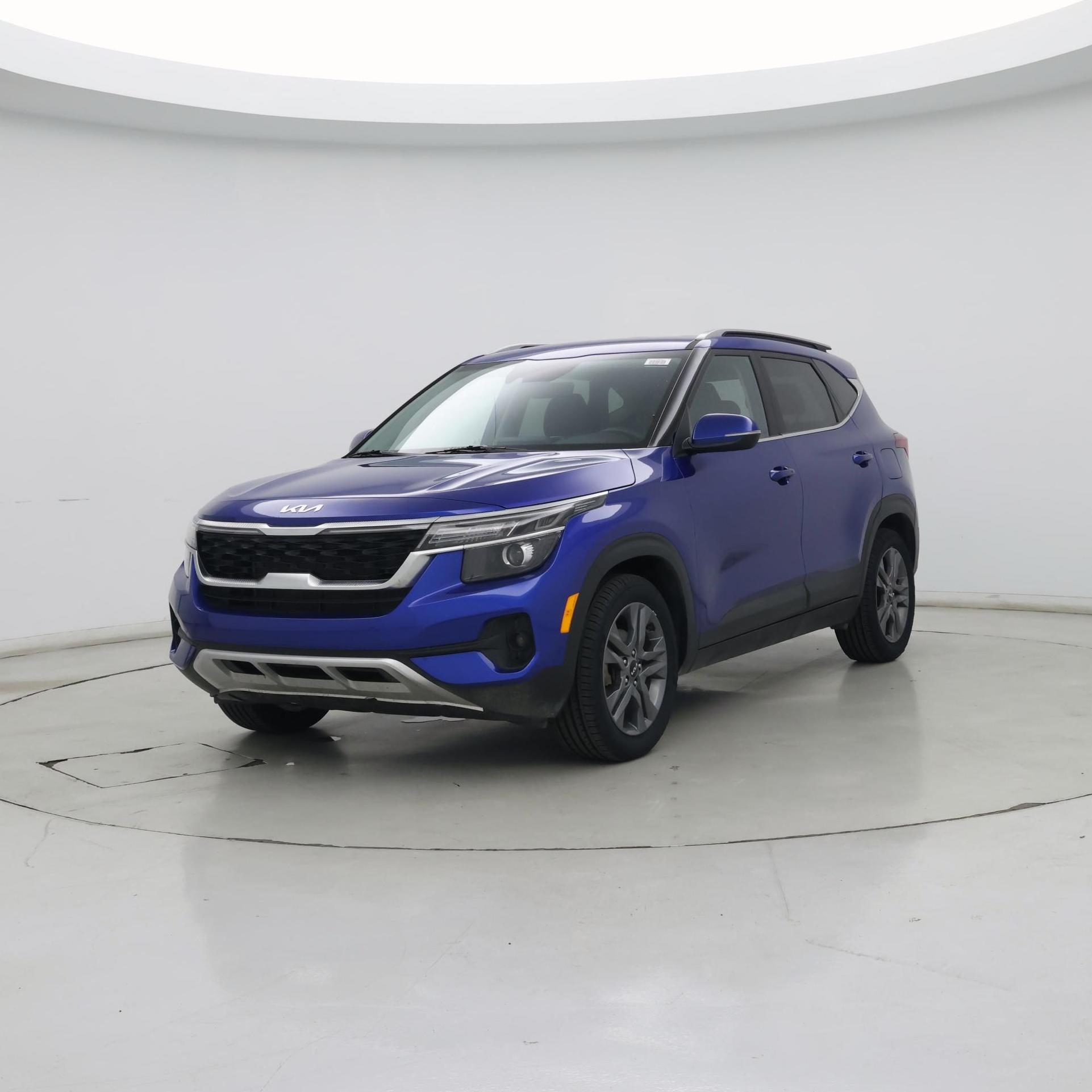 Thumbnail: 2023 Kia Seltos - 4